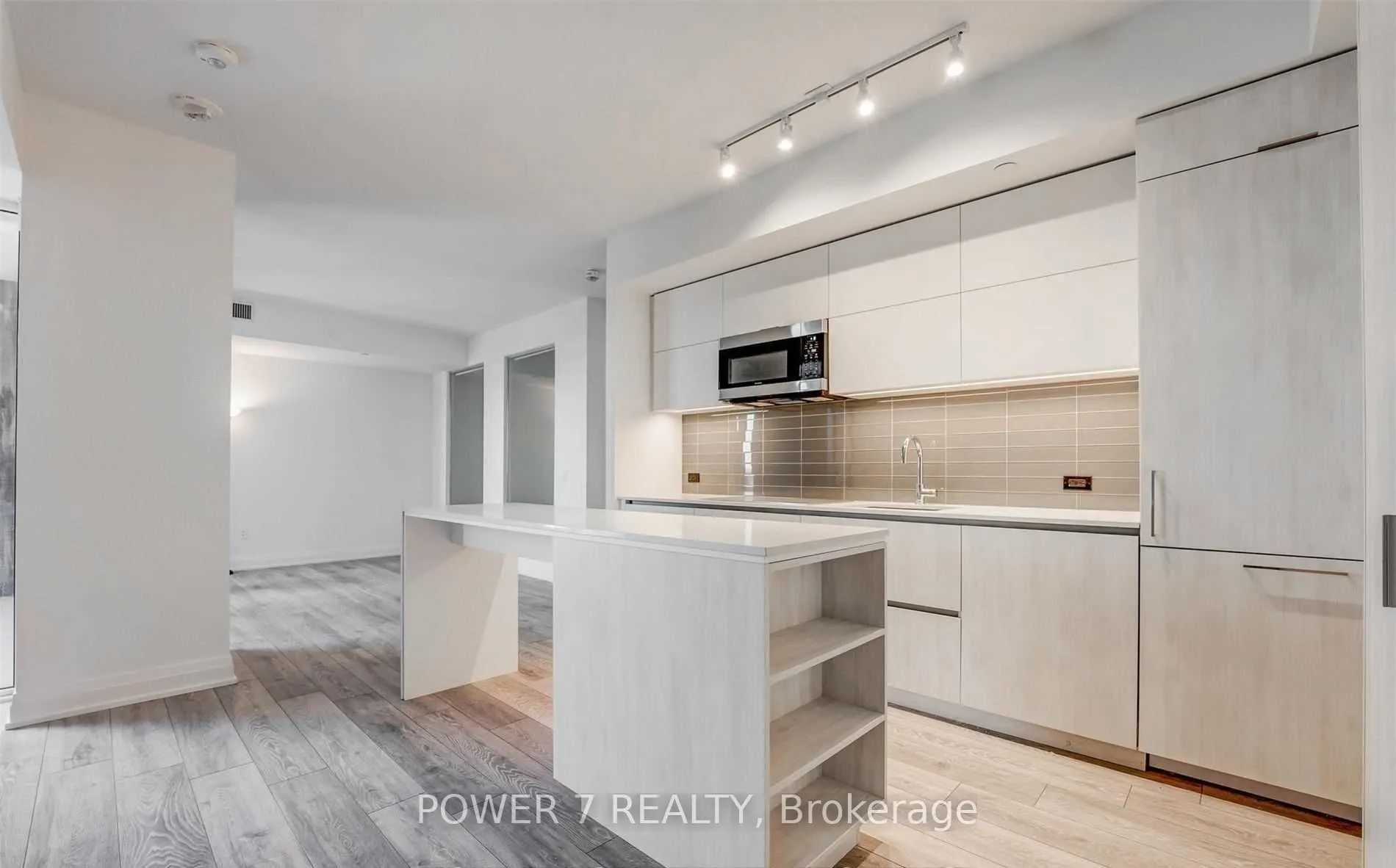 21 Park Street E #1001