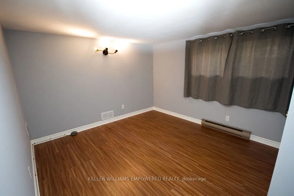 94 Stanley Avenue #LOWER