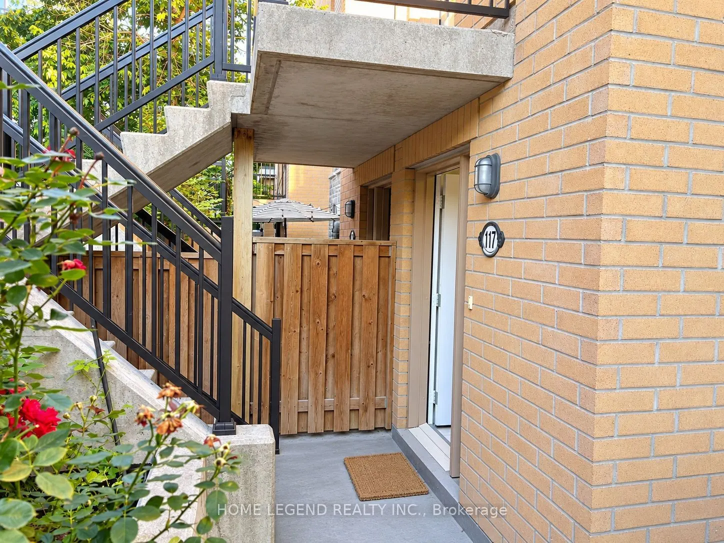 7 Foundry Avenue #117