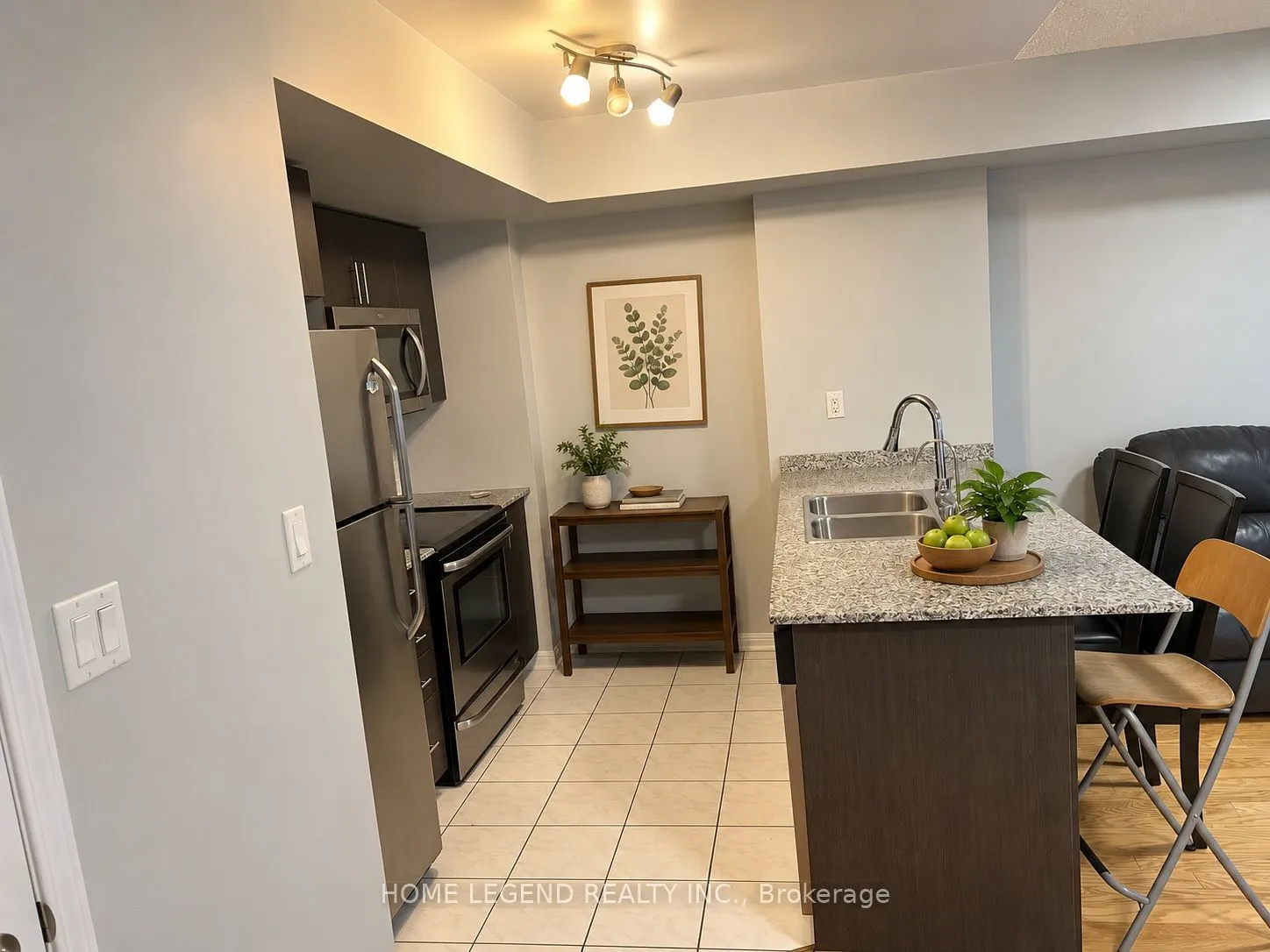 7 Foundry Avenue #117
