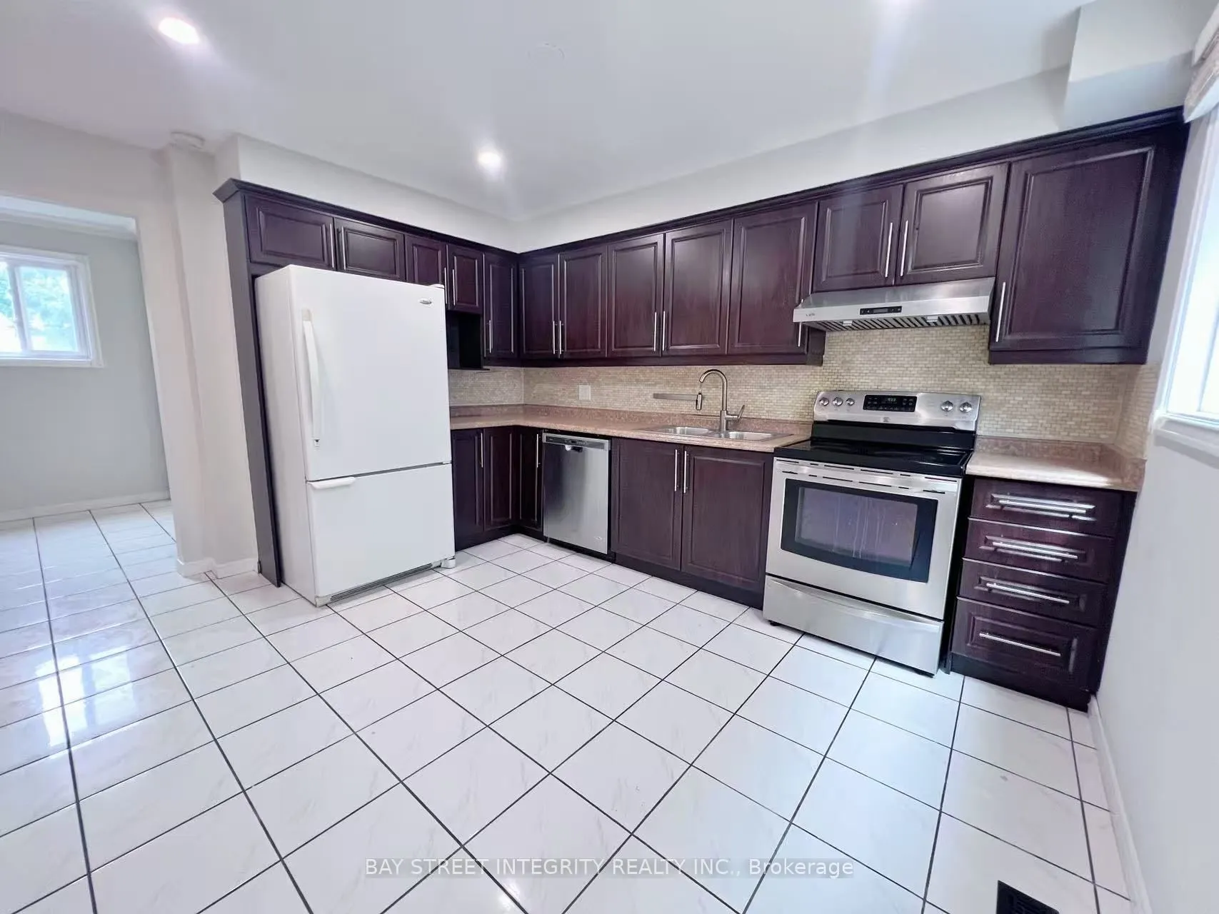4073 Pavillion Court