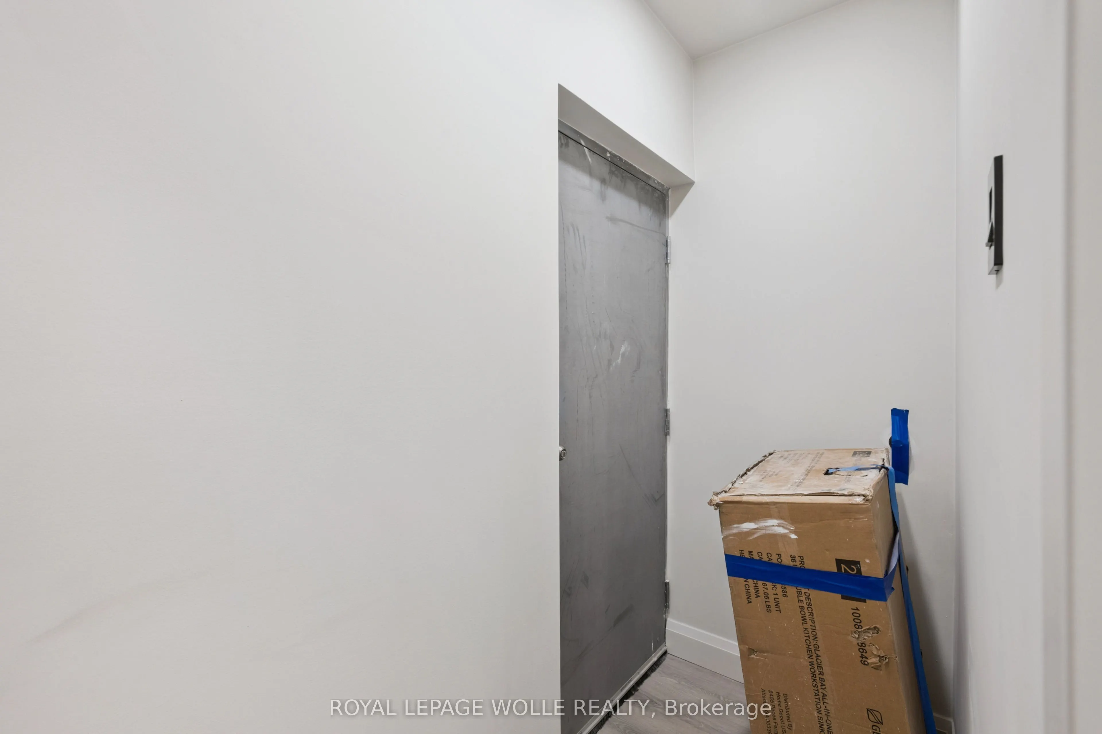 5475 Lakeshore Road #107