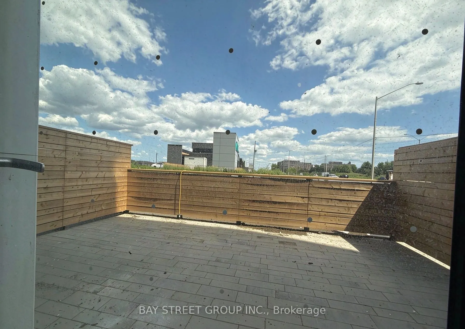1005 Dundas Street E #145