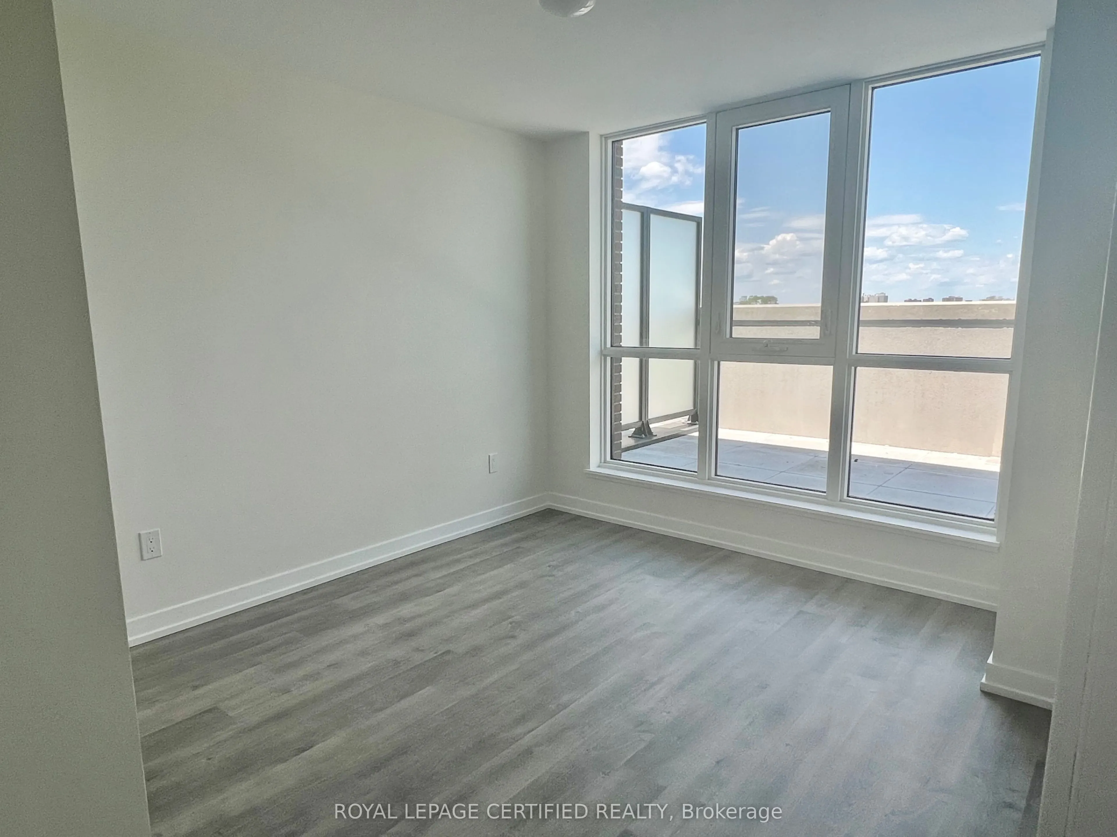 2300 St. Clair Avenue W #522