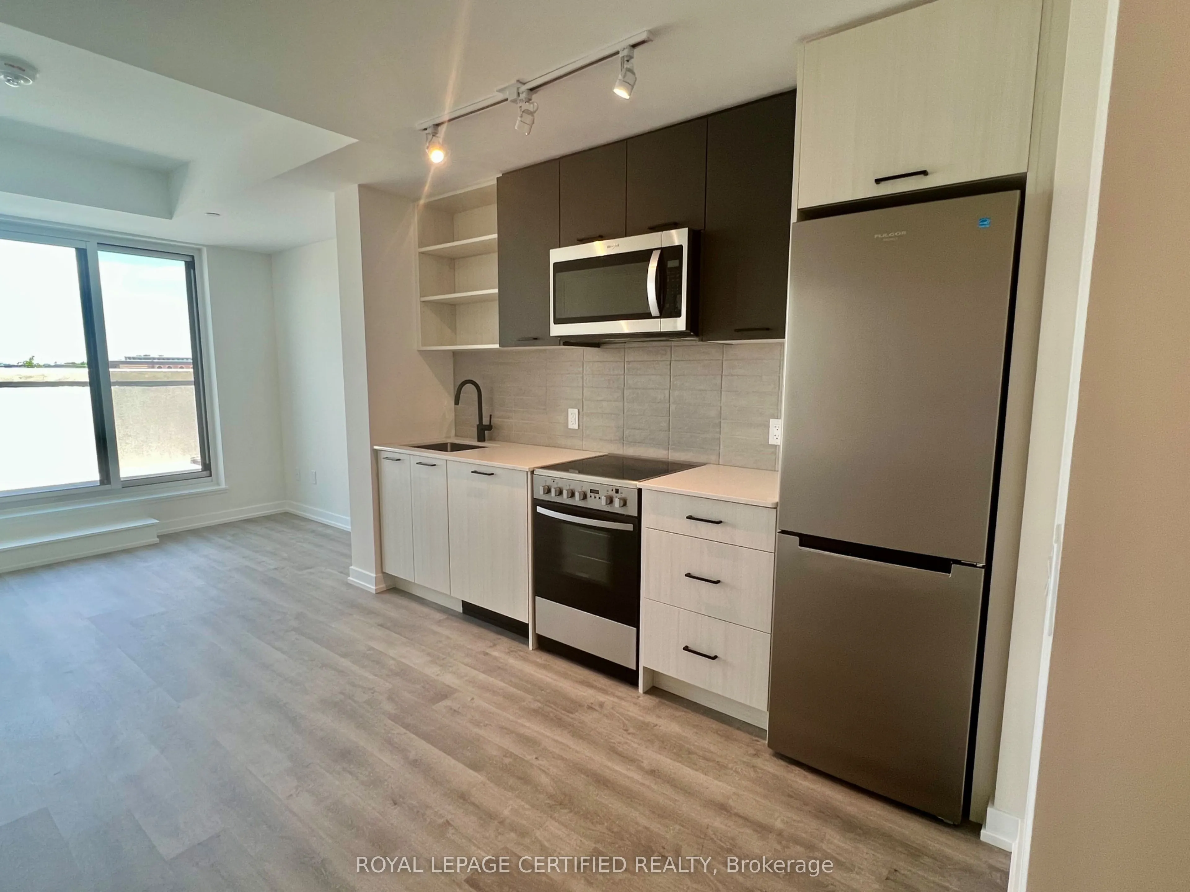 2300 St. Clair Avenue W #522