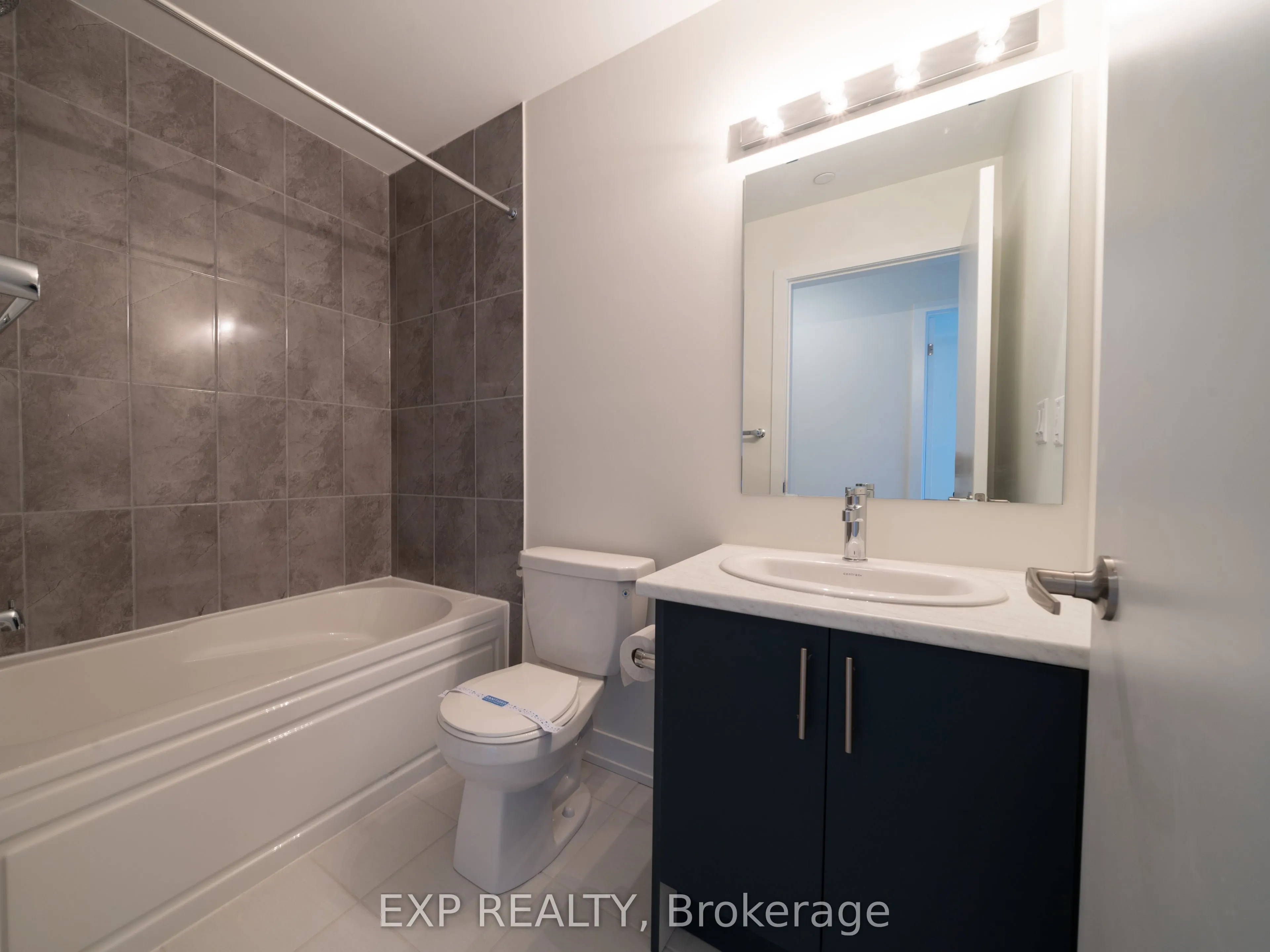 3566 Colonial Drive #19