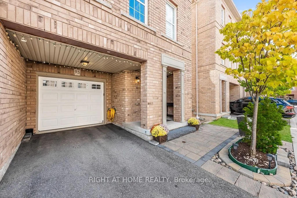 2280 Baronwood Drive S #95