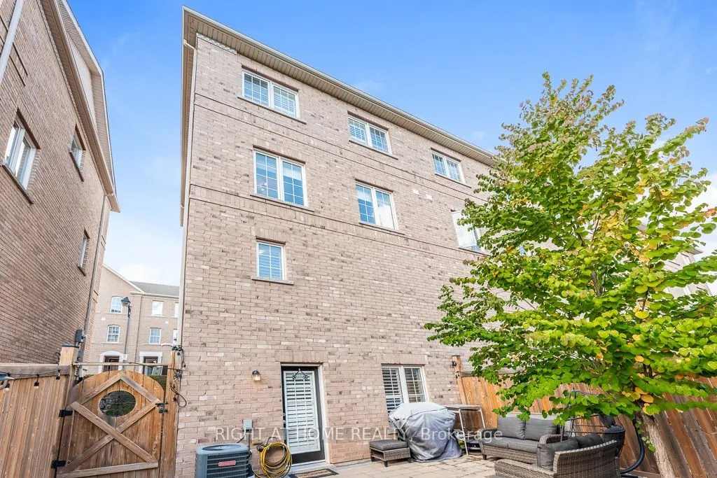 2280 Baronwood Drive #95
