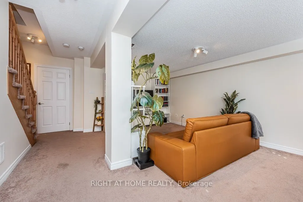 2280 Baronwood Drive S #95