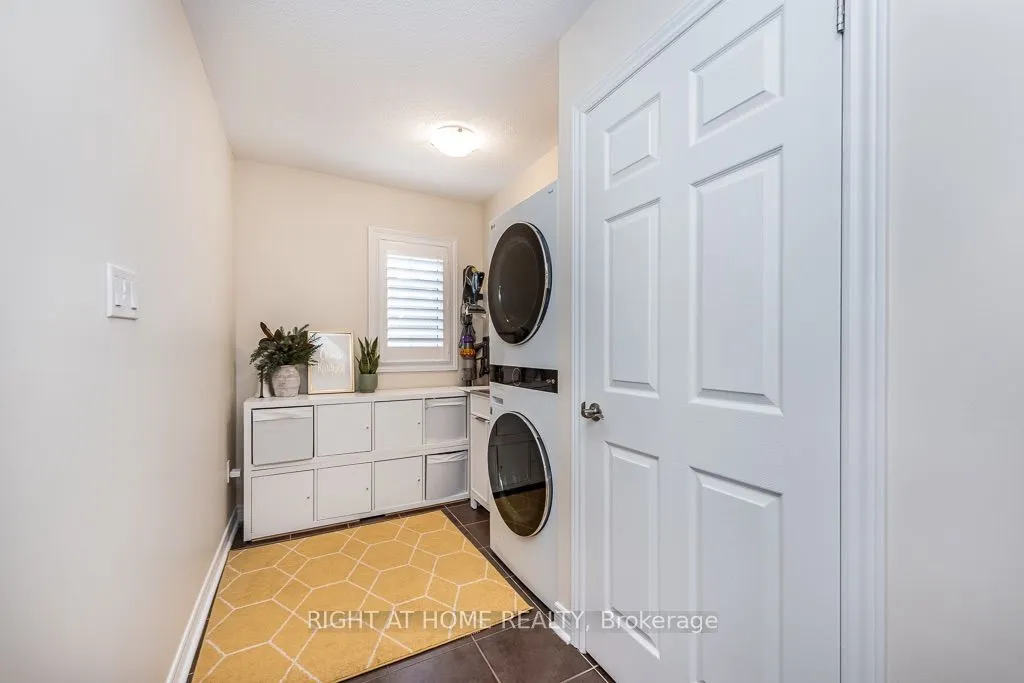 2280 Baronwood Drive S #95