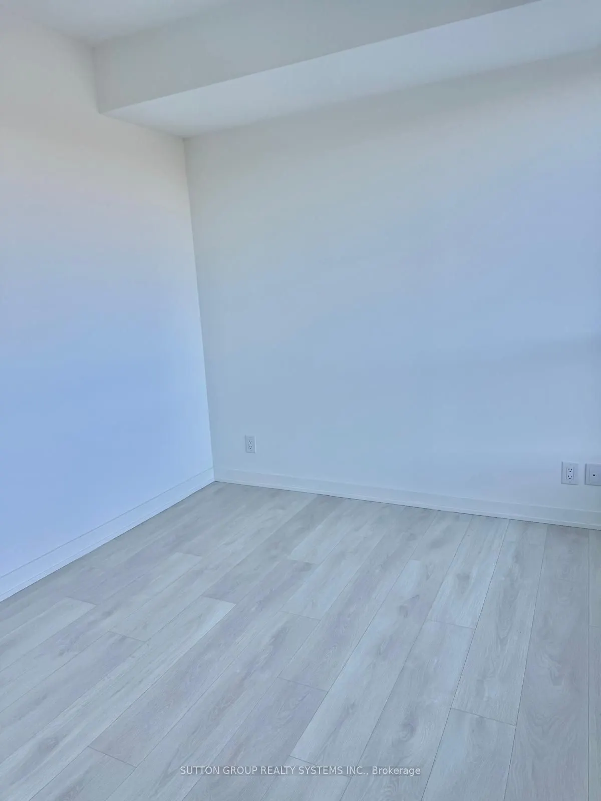 1381 Lakeshore Road E #609