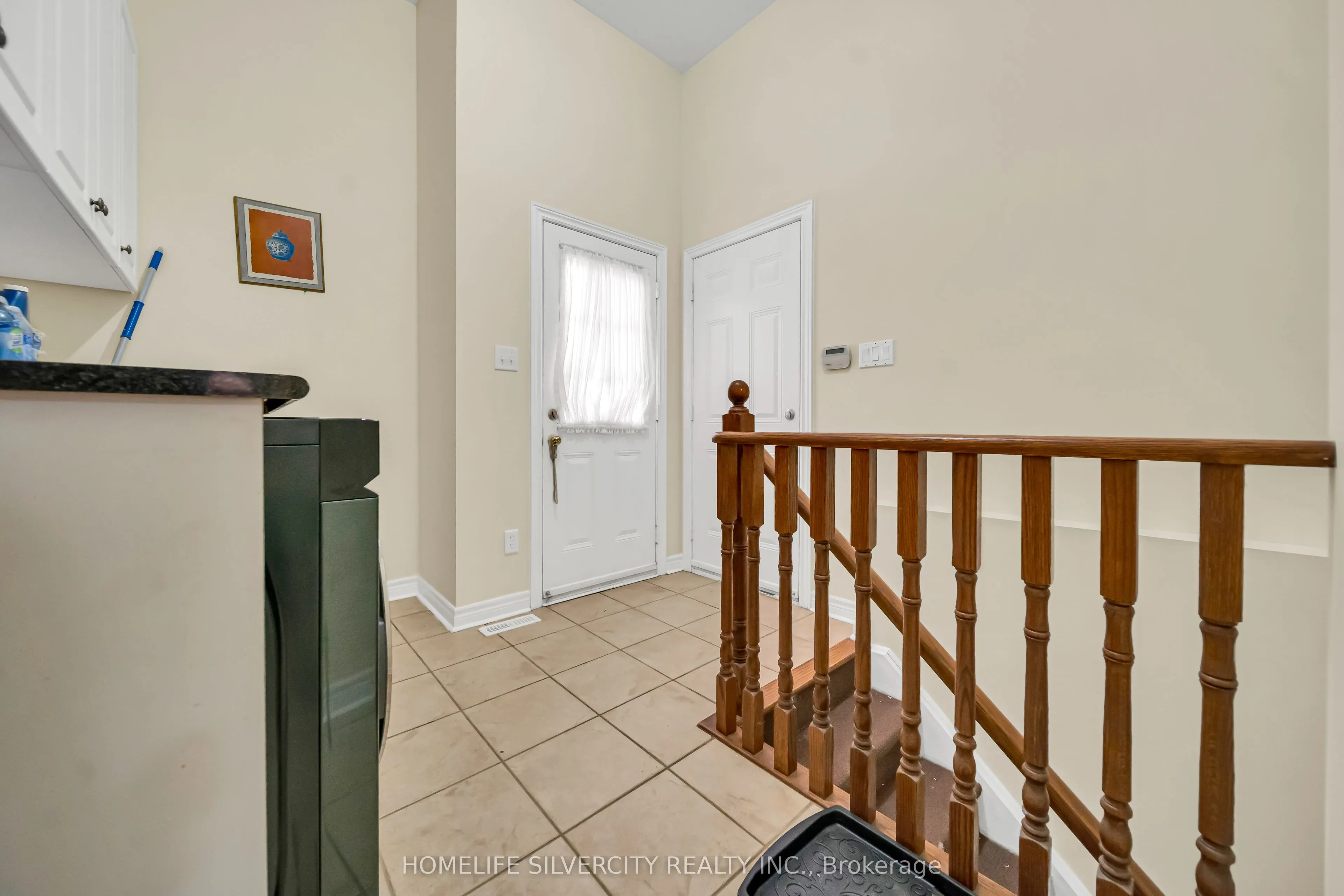 70 Appleaire Crescent