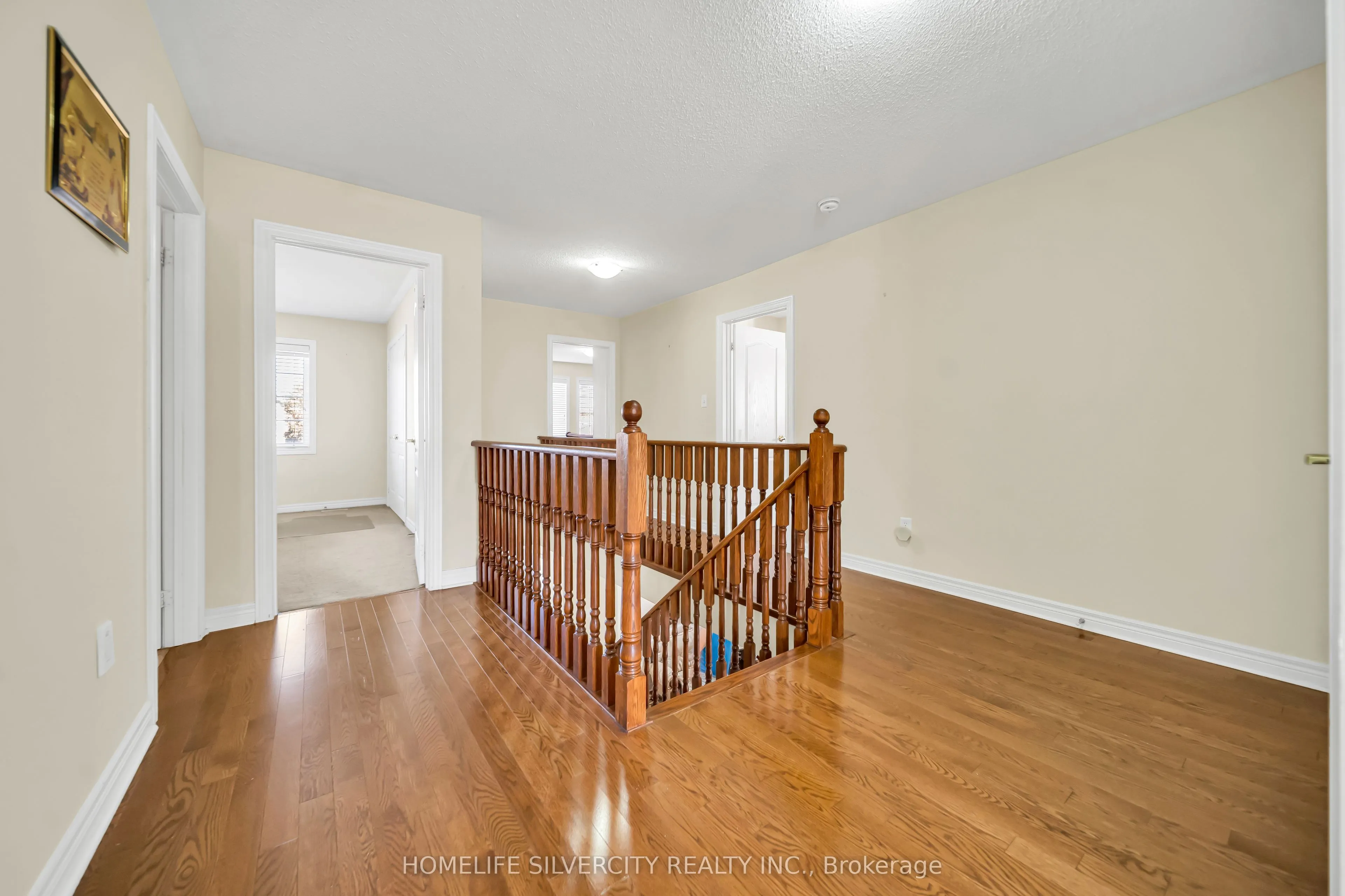 70 Appleaire Crescent