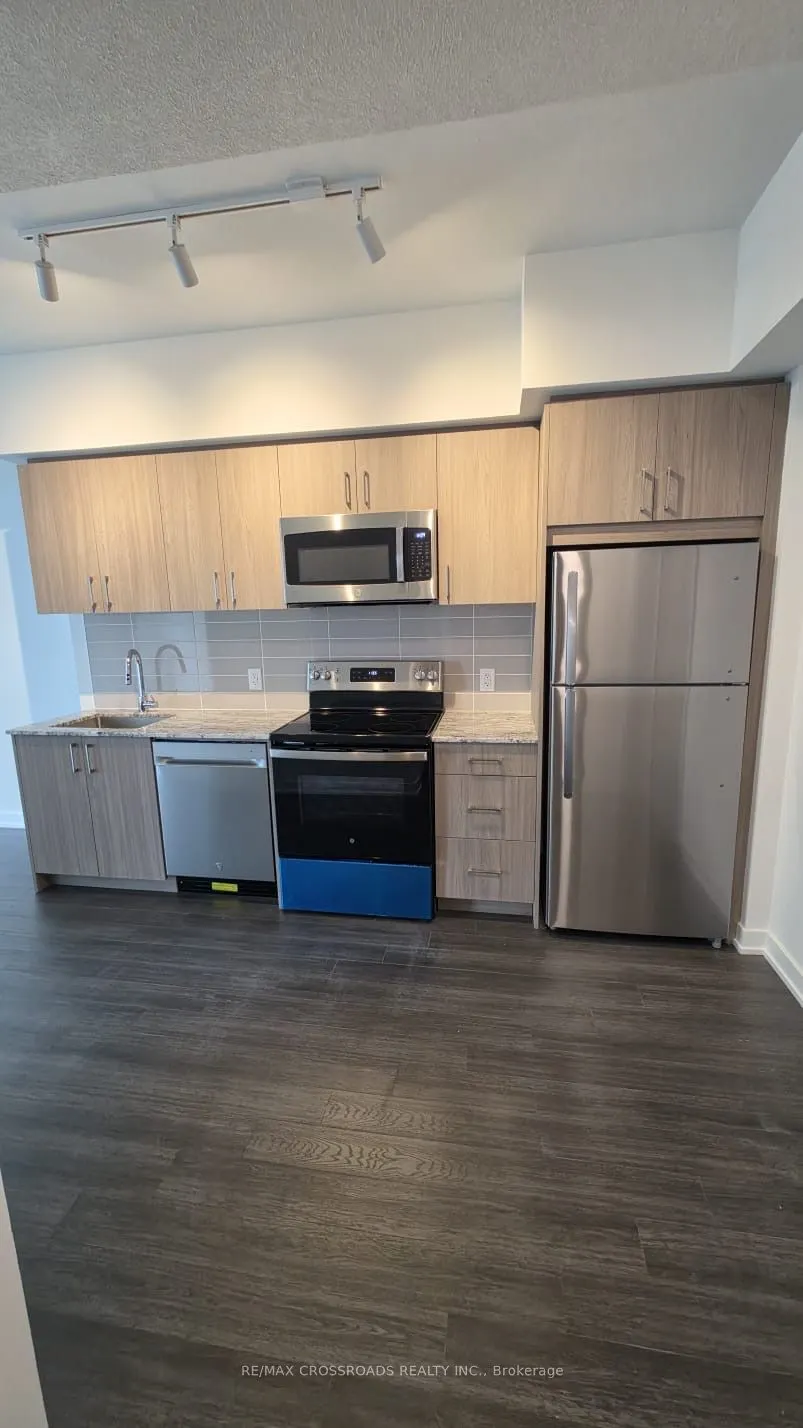 4010 Eglinton Avenue W #1917