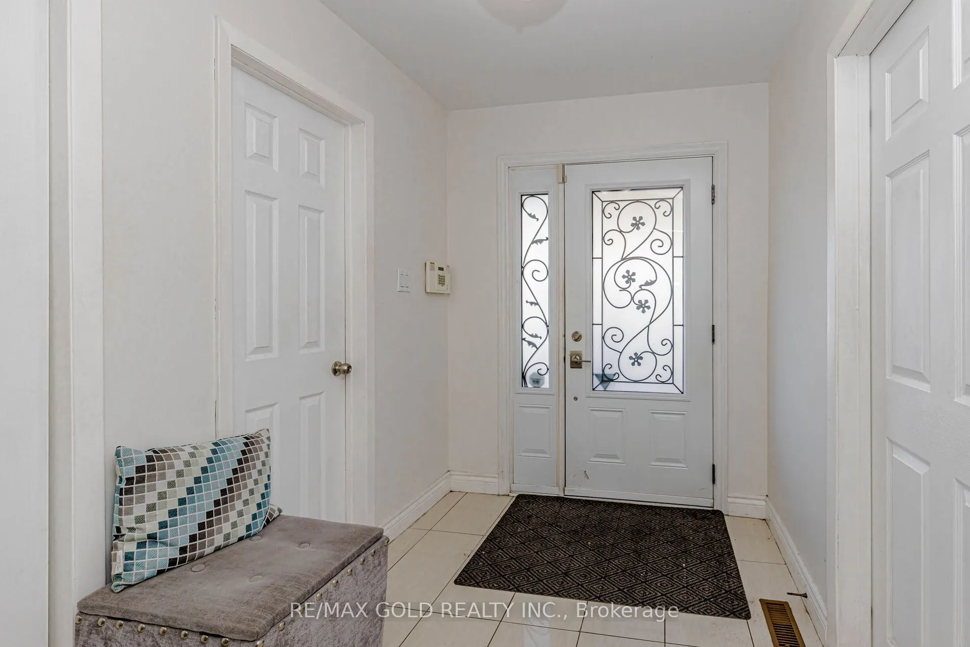 7262 Sigsbee Drive