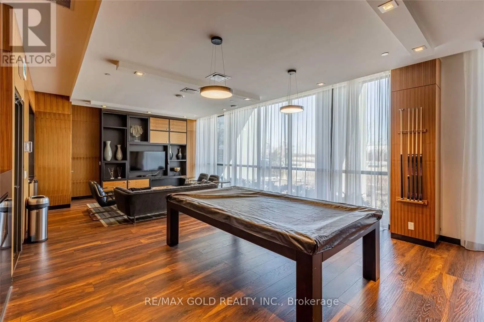 17 Zorra Street #1406