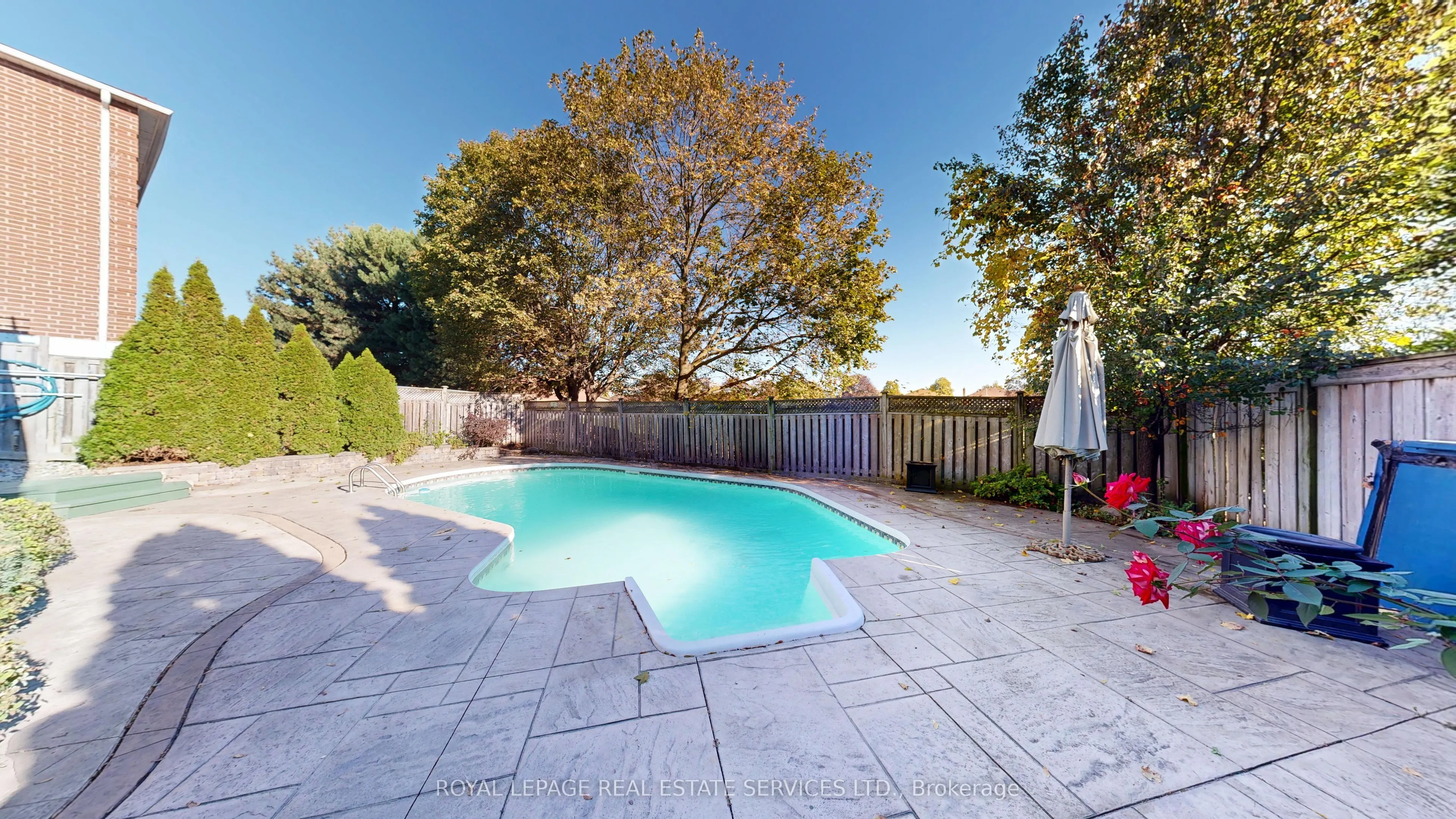1728 Bough Beeches Boulevard