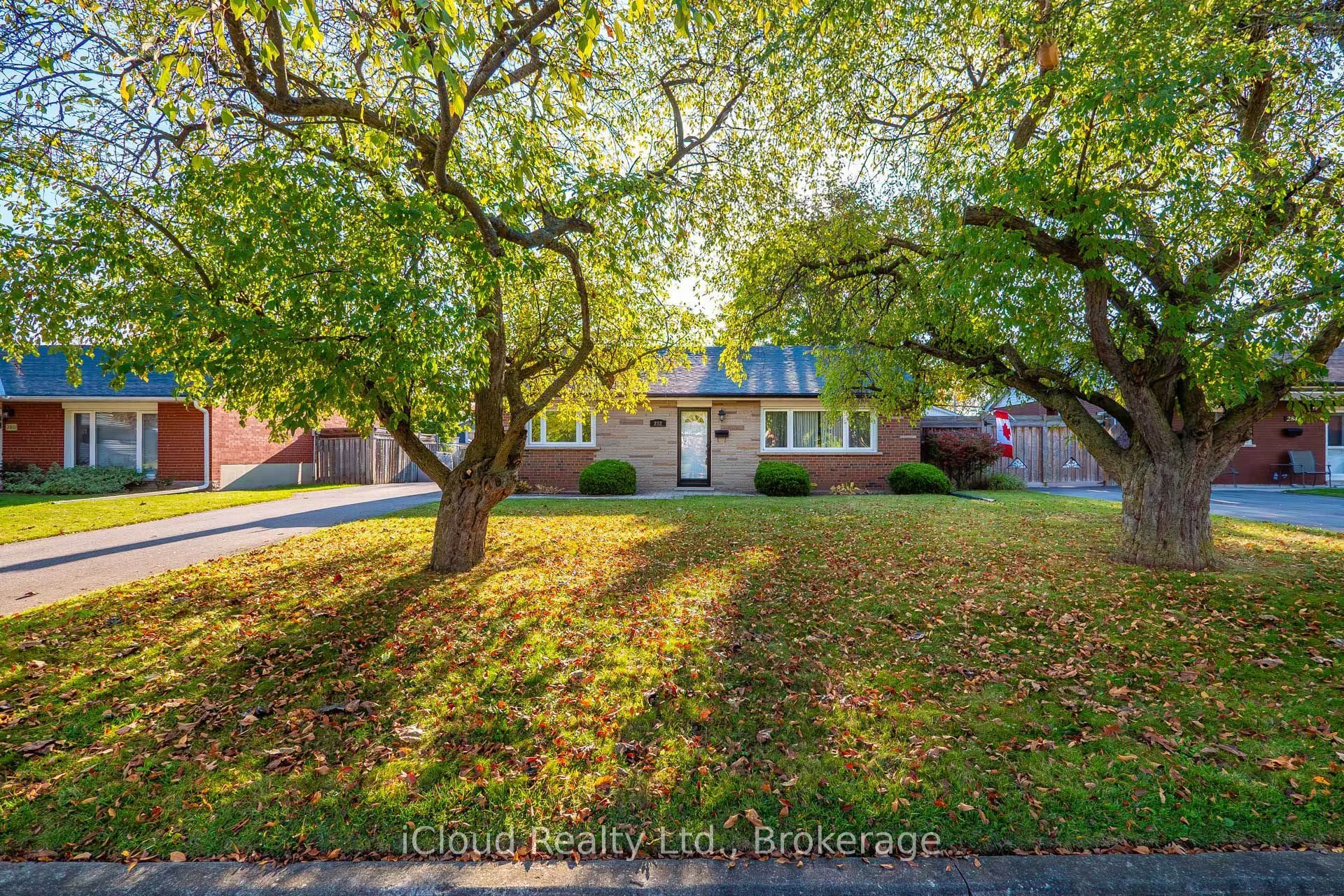 282 Kent Crescent
