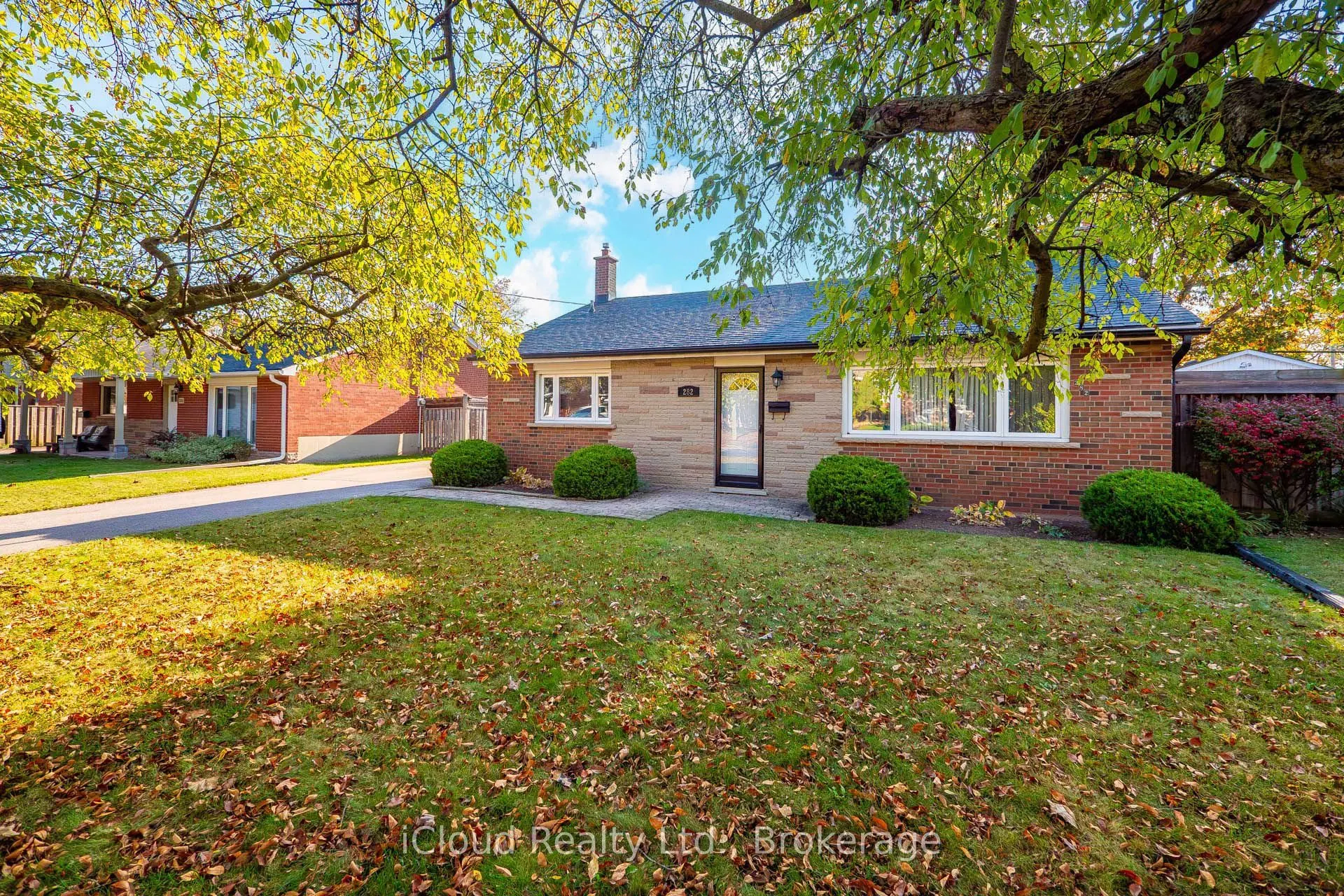 282 Kent Crescent