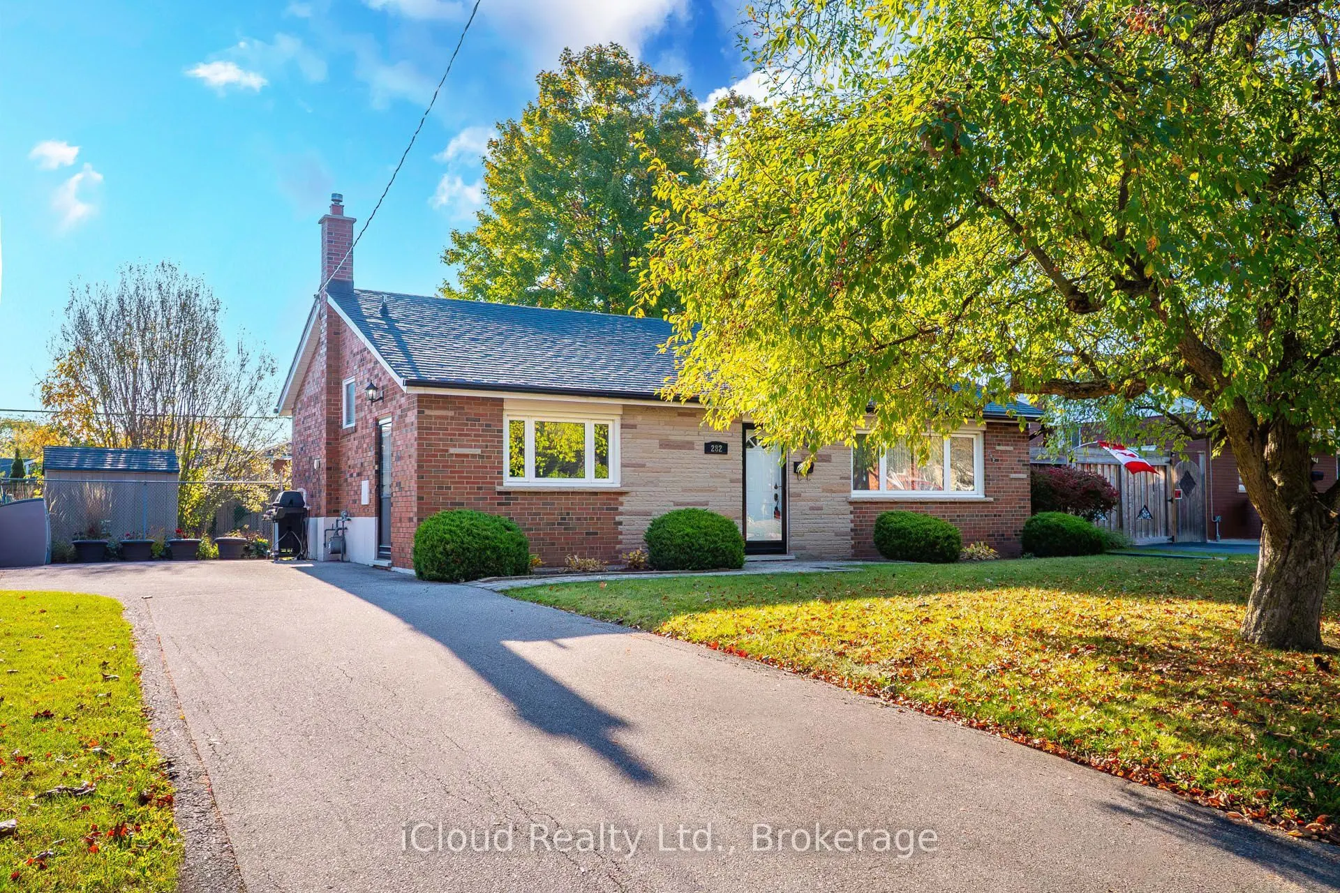 282 Kent Crescent