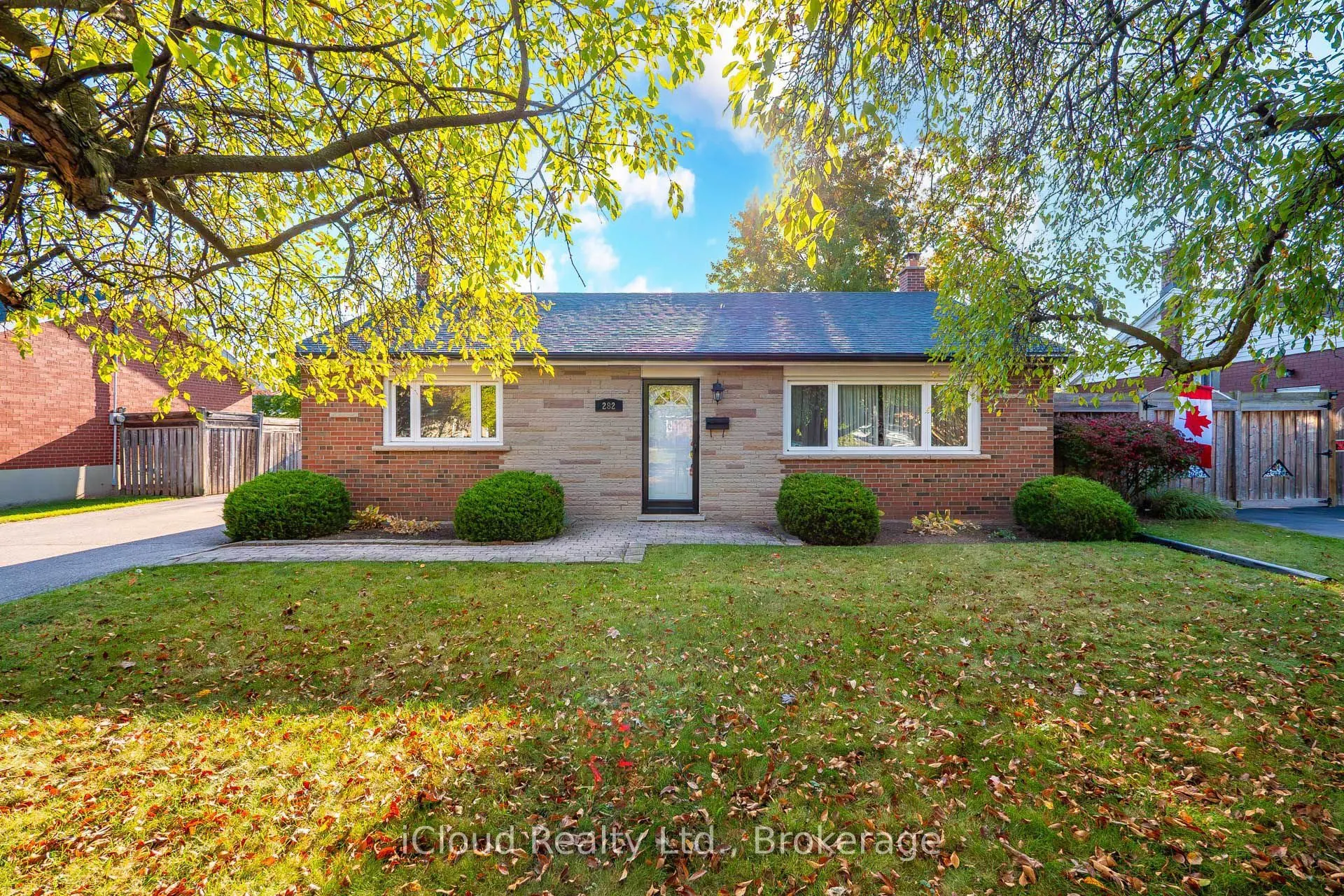 282 Kent Crescent