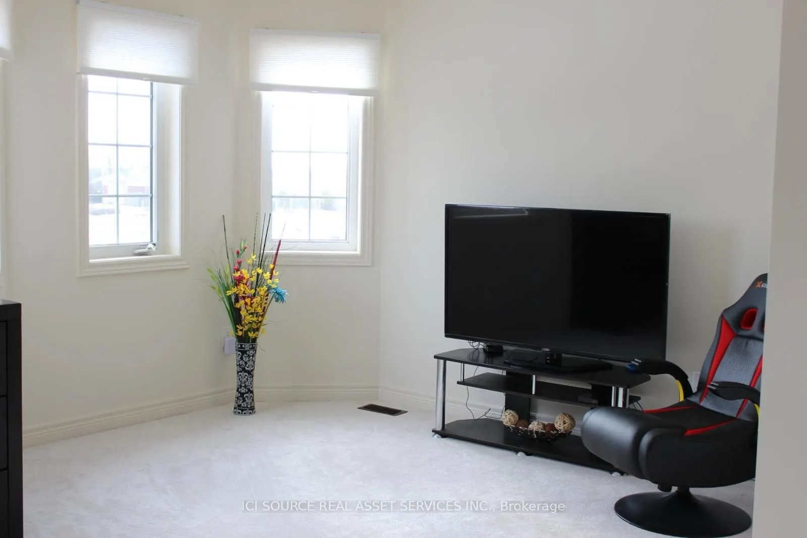376 Bessborough Drive
