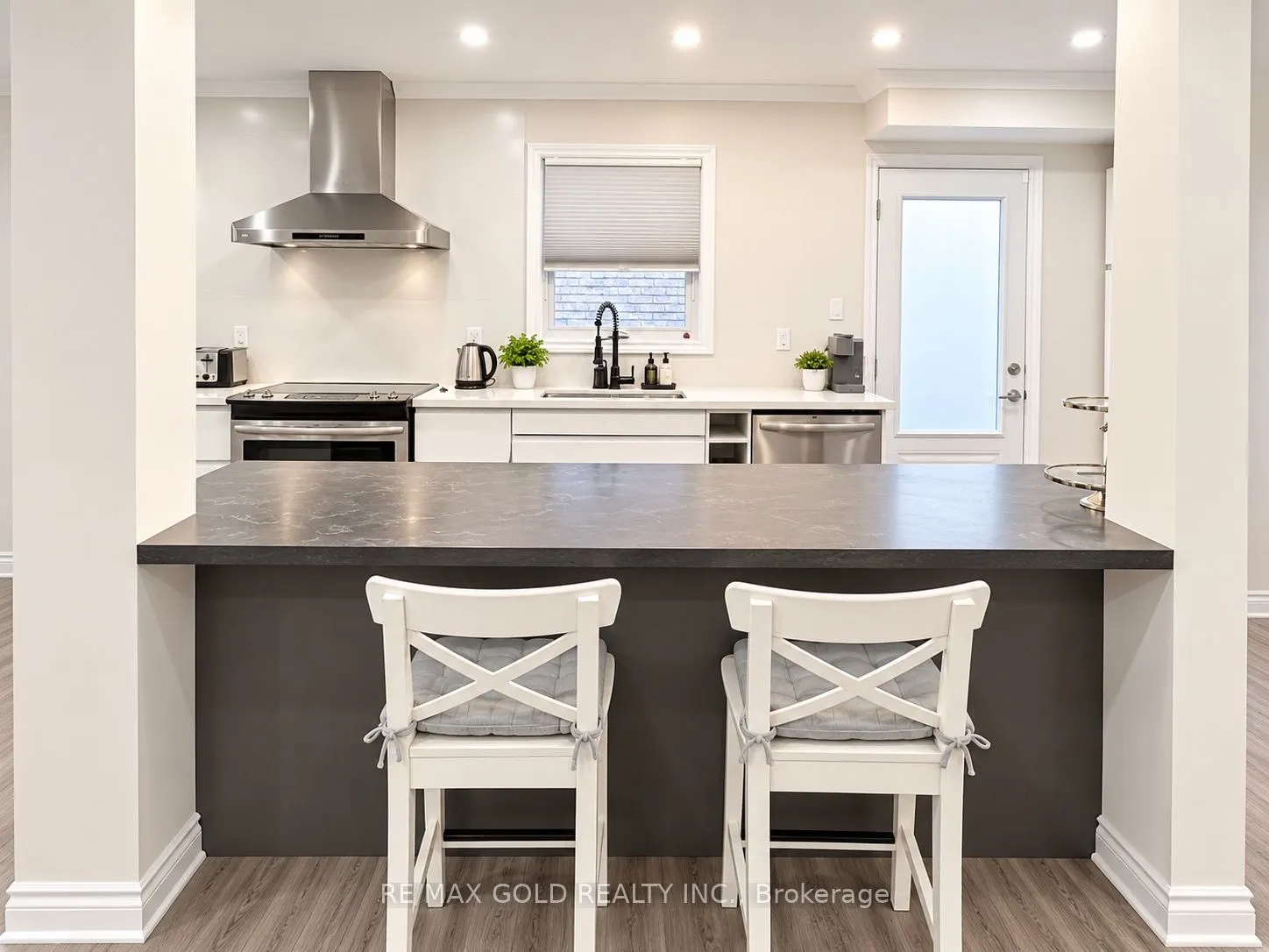 20 Sifton Place