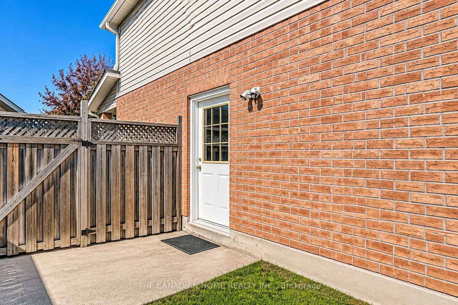 10 Dunvegan Crescent