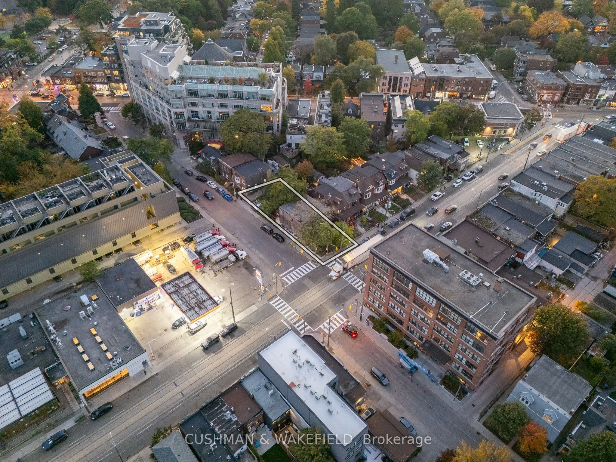 2157-2159 Dundas Street W