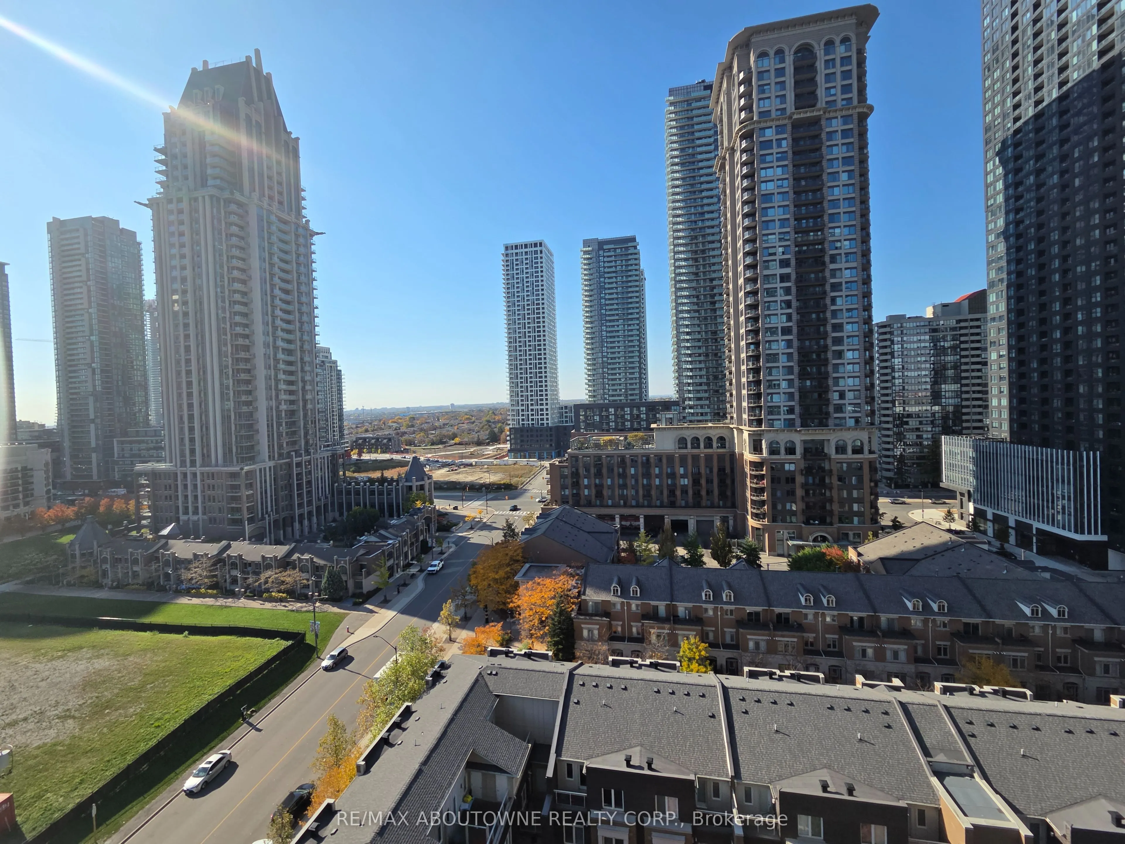 365 Prince Of Wales Drive #1207