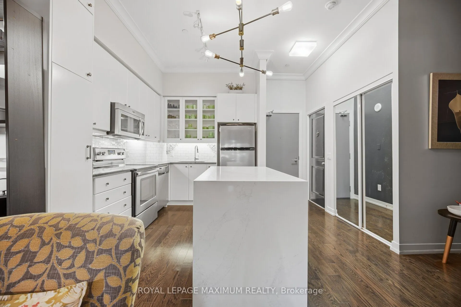 8 Fieldway Road #104