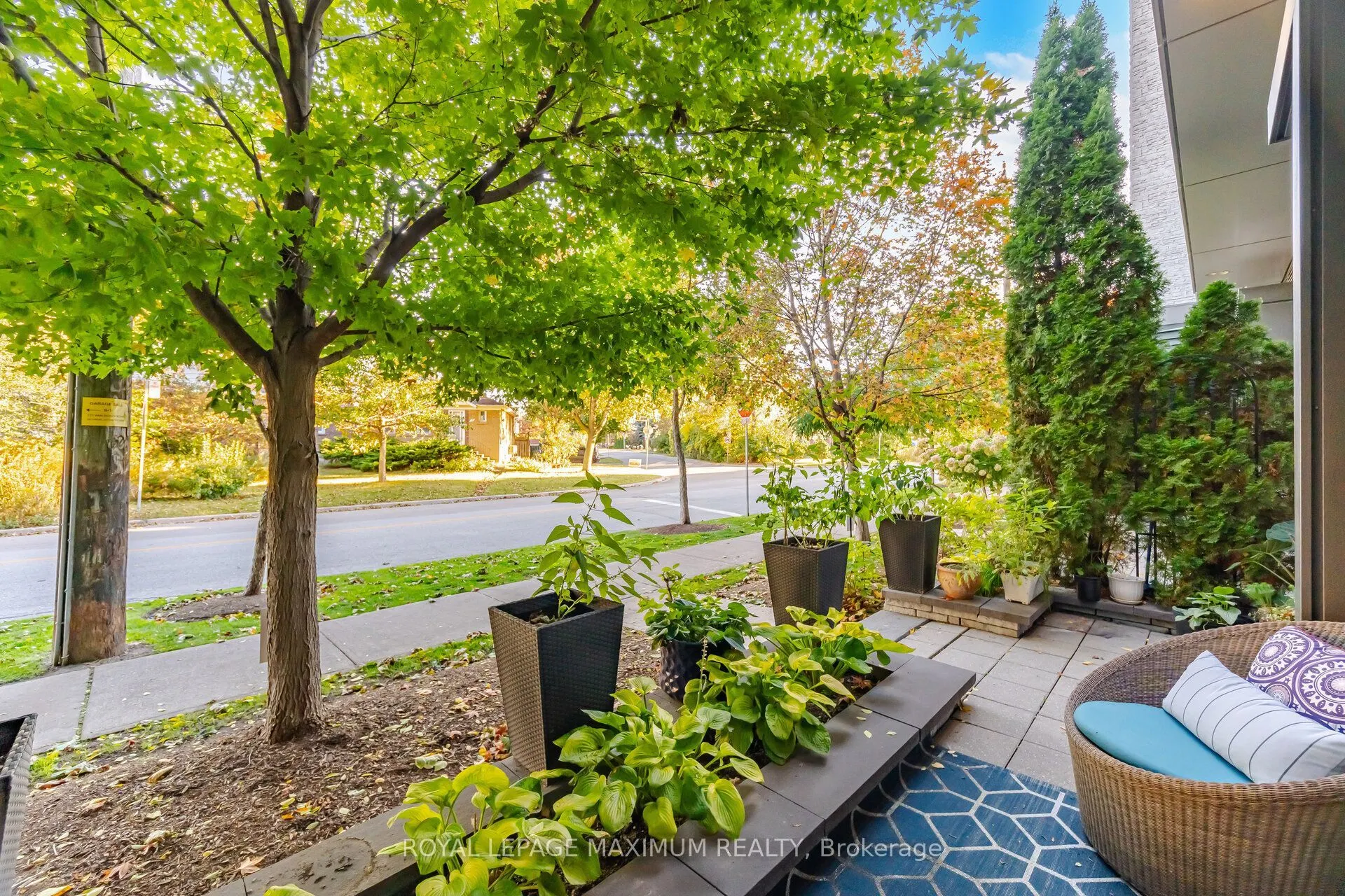 8 Fieldway Road #104