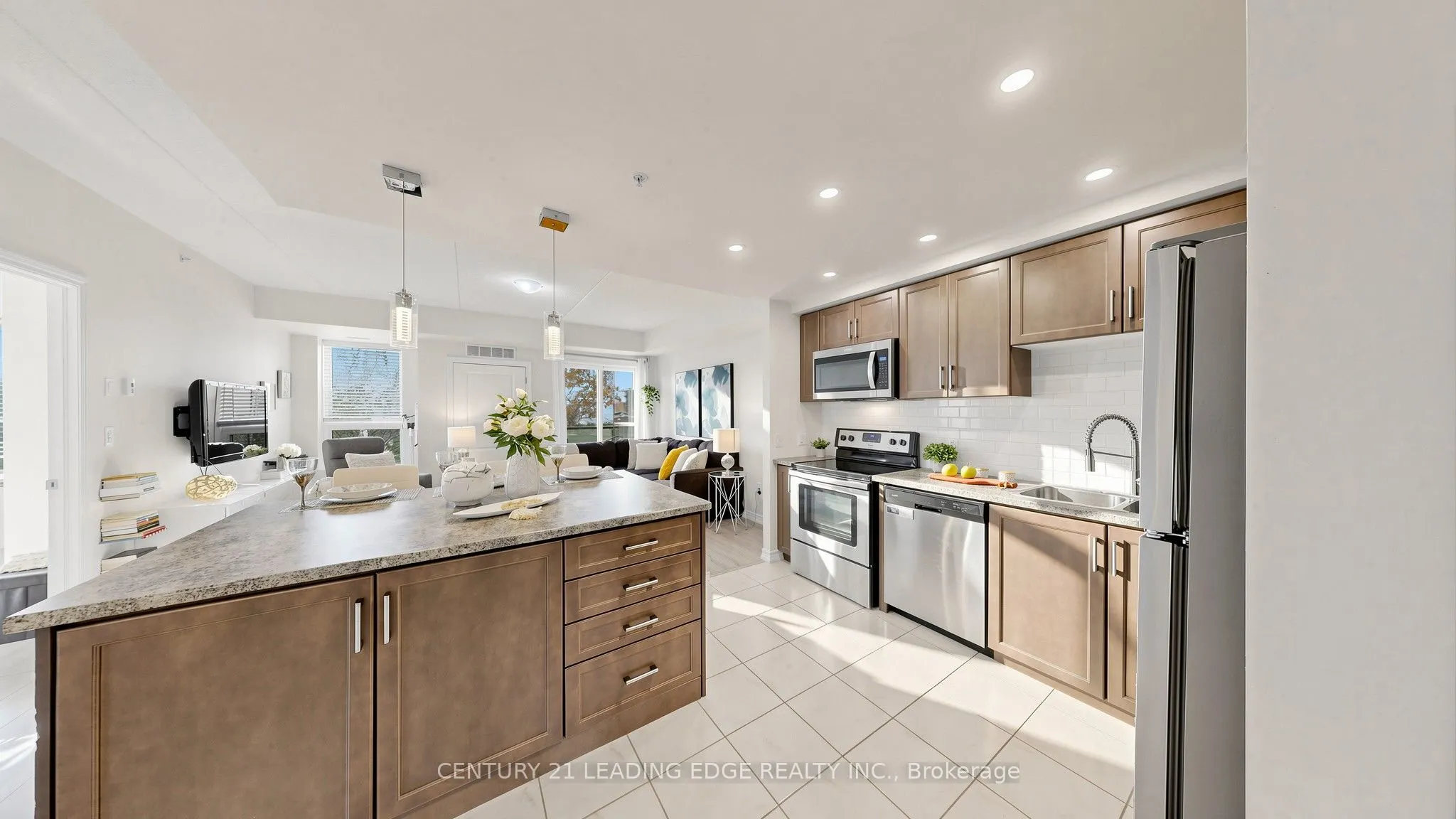 620 Sauve Street #102