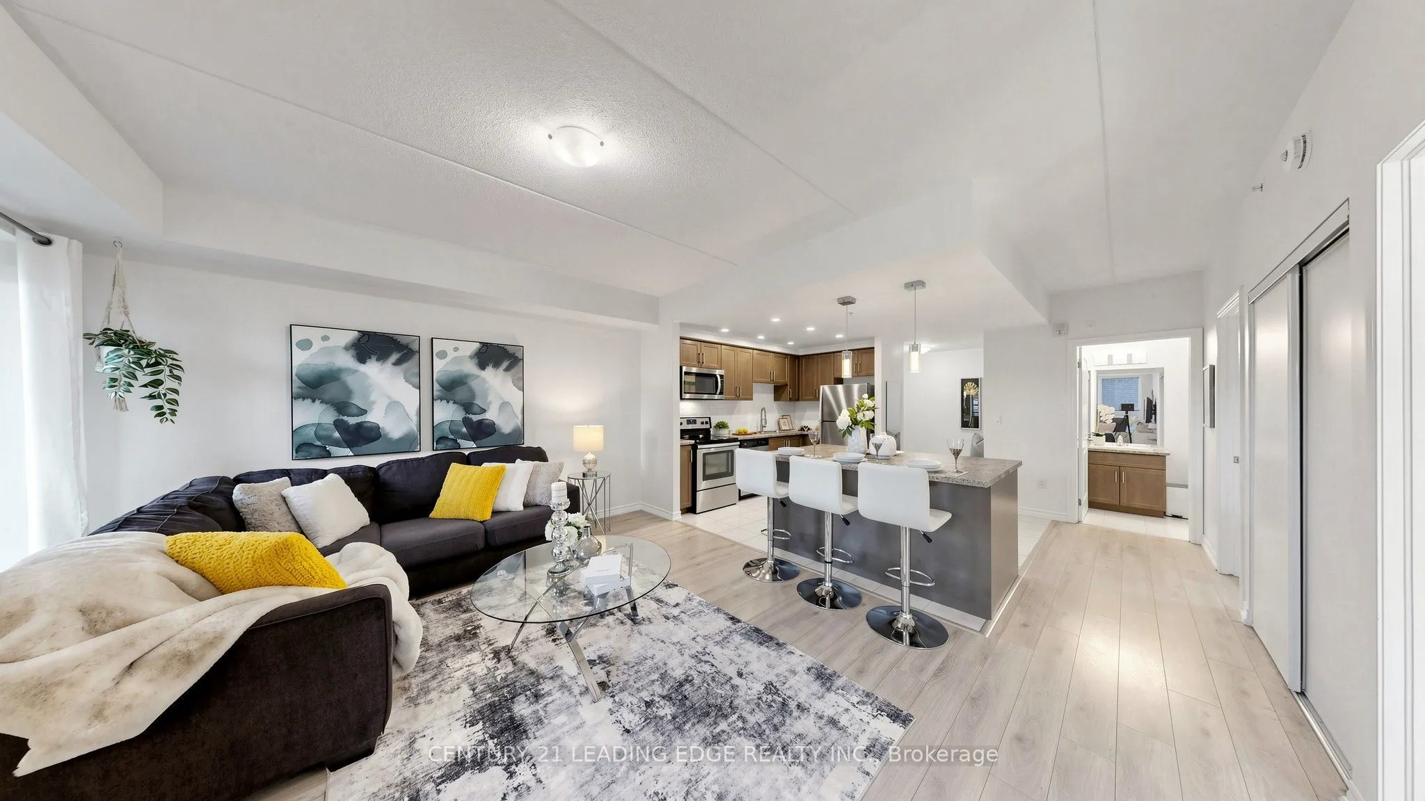 620 Sauve Street #102