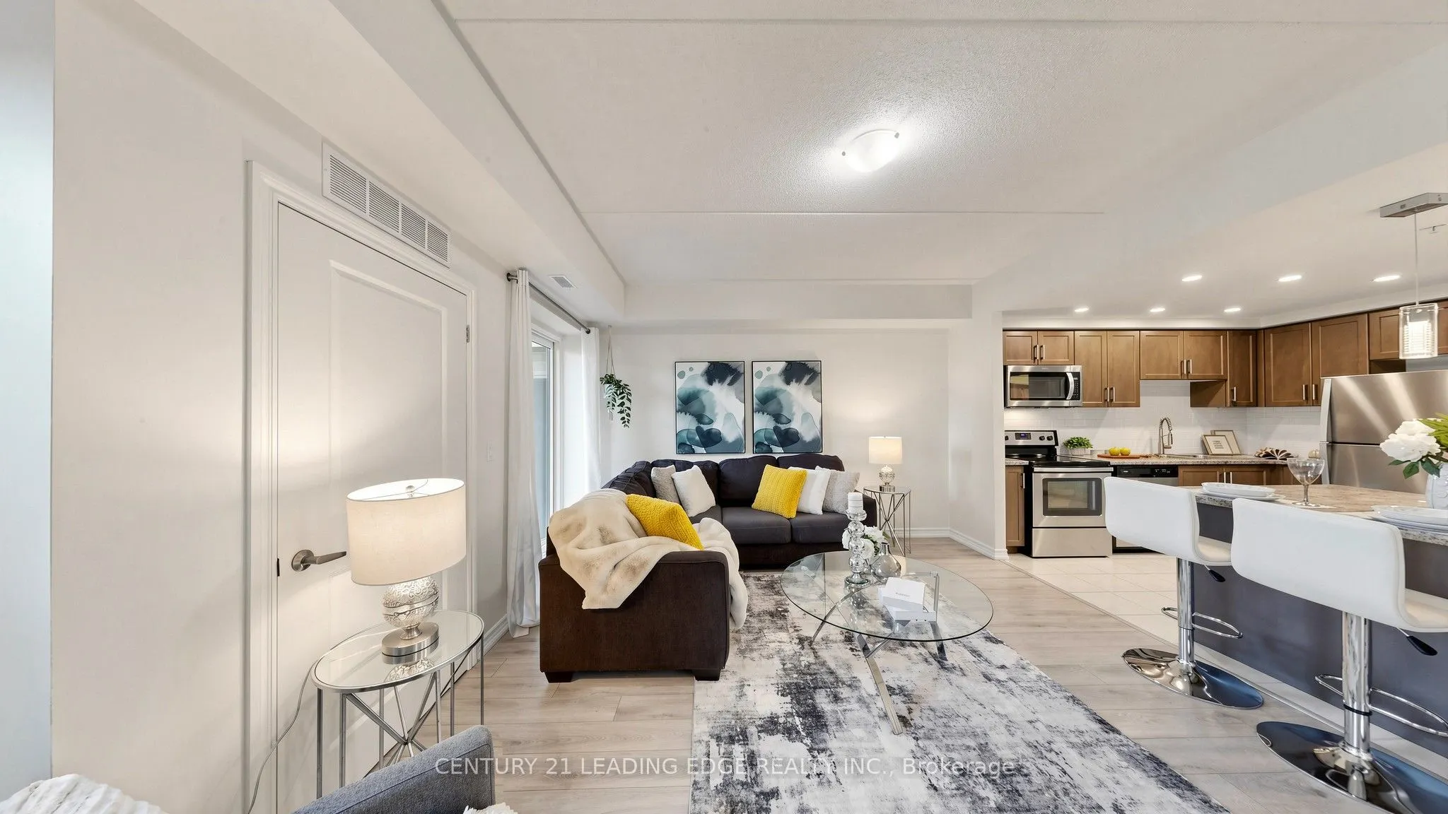 620 Sauve Street #102