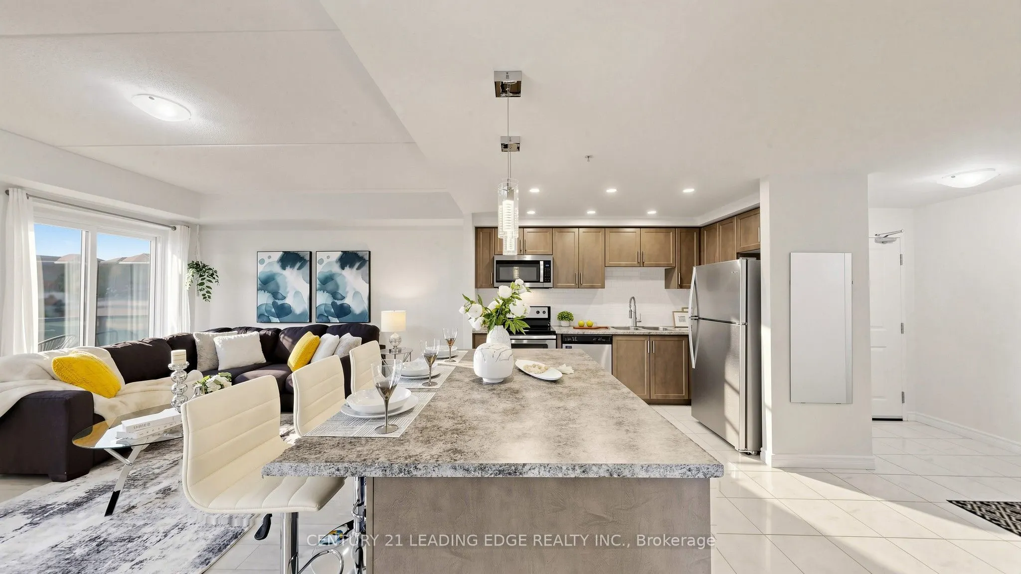 620 Sauve Street #102
