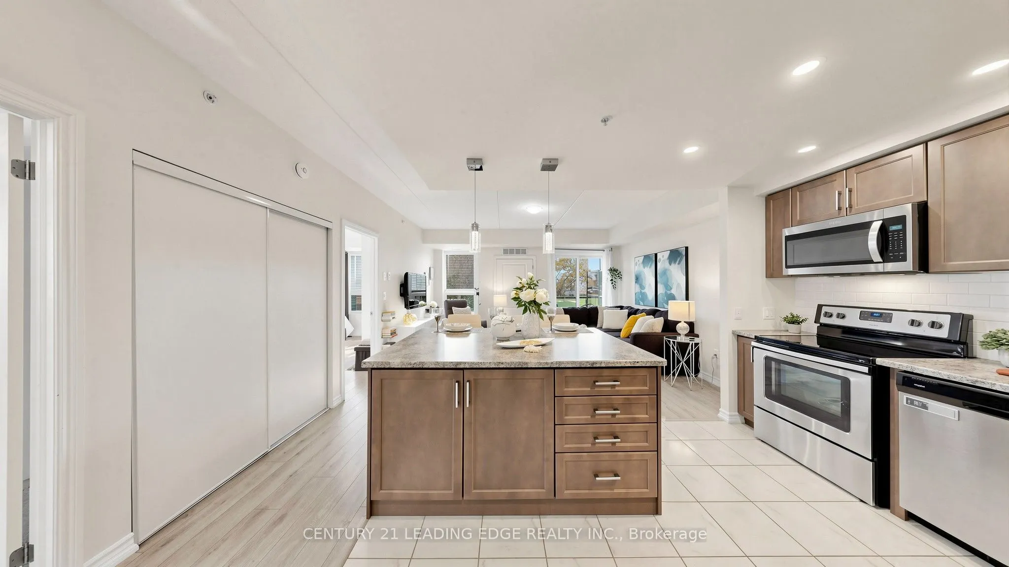 620 Sauve Street #102