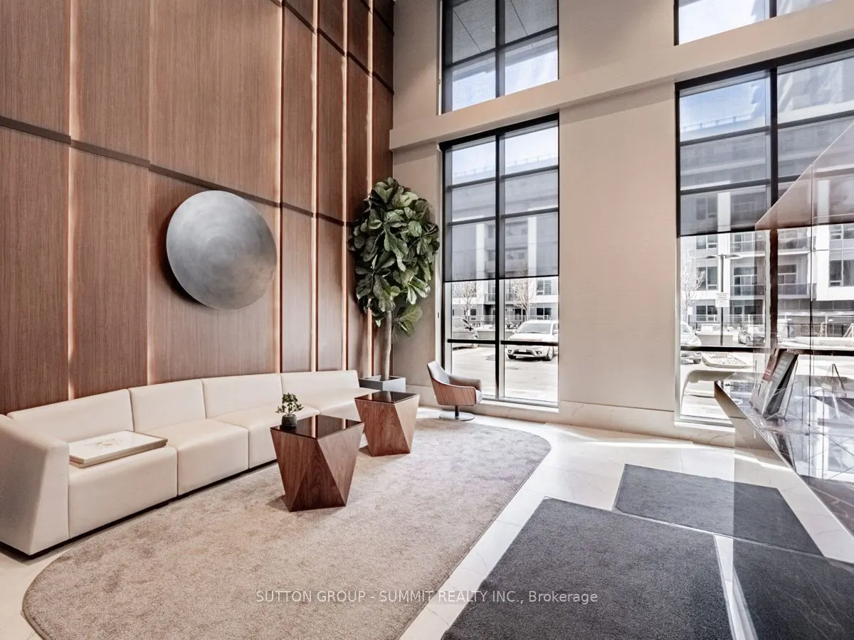 8 NAHANI Way #3418