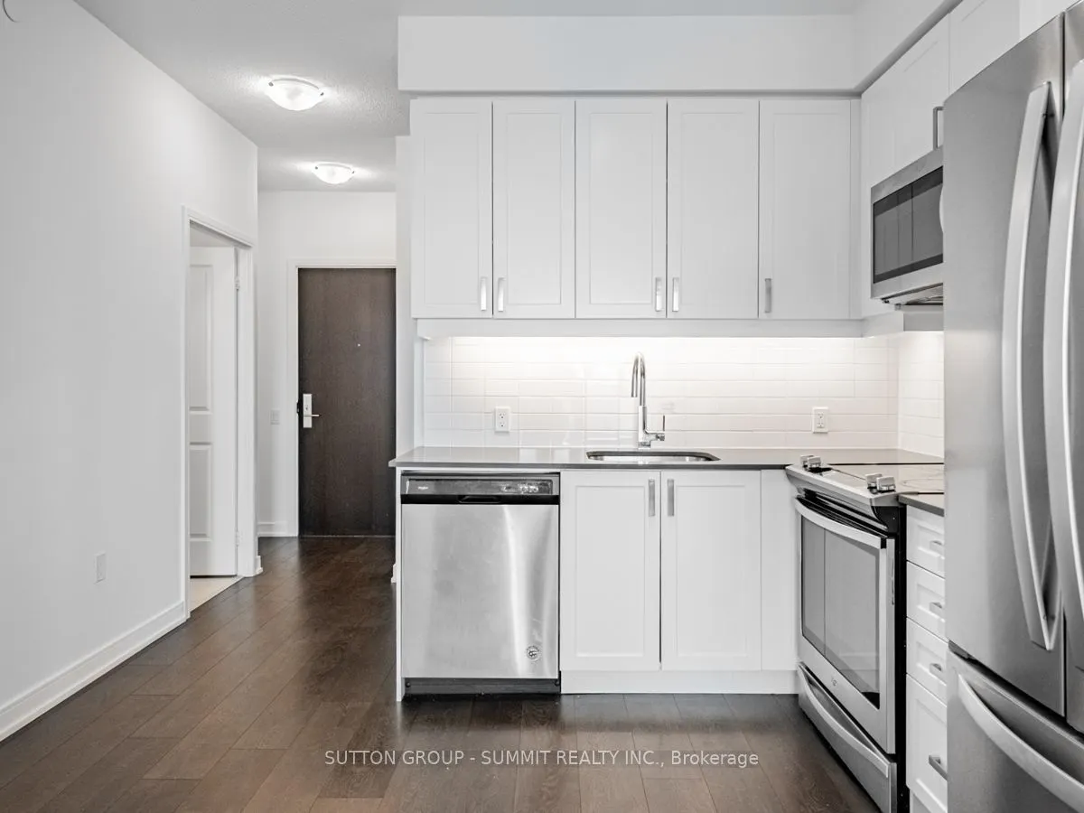 8 NAHANI Way #3418