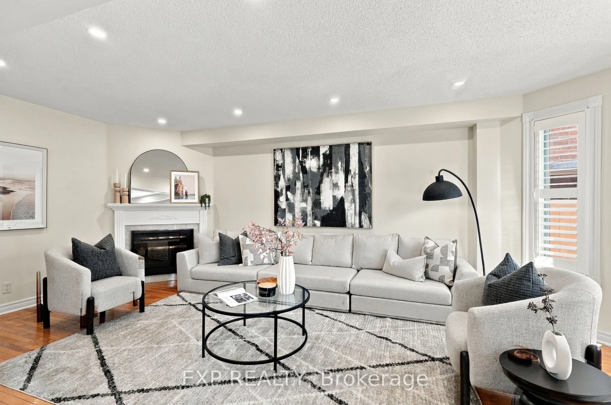 3976 Mcdowell Drive