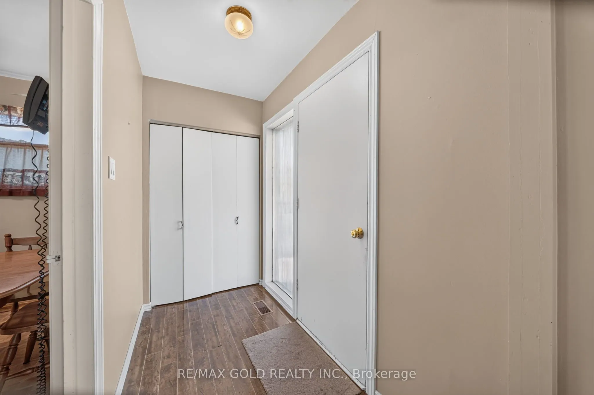27 Alderbury Crescent