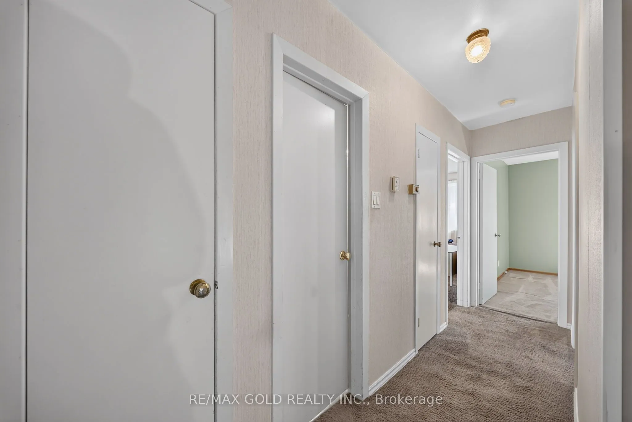 27 Alderbury Crescent