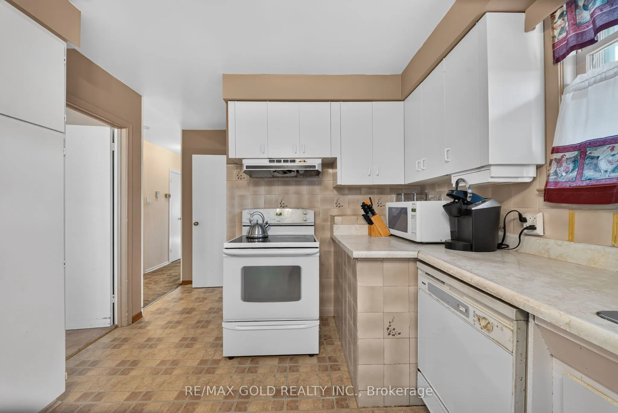 27 Alderbury Crescent