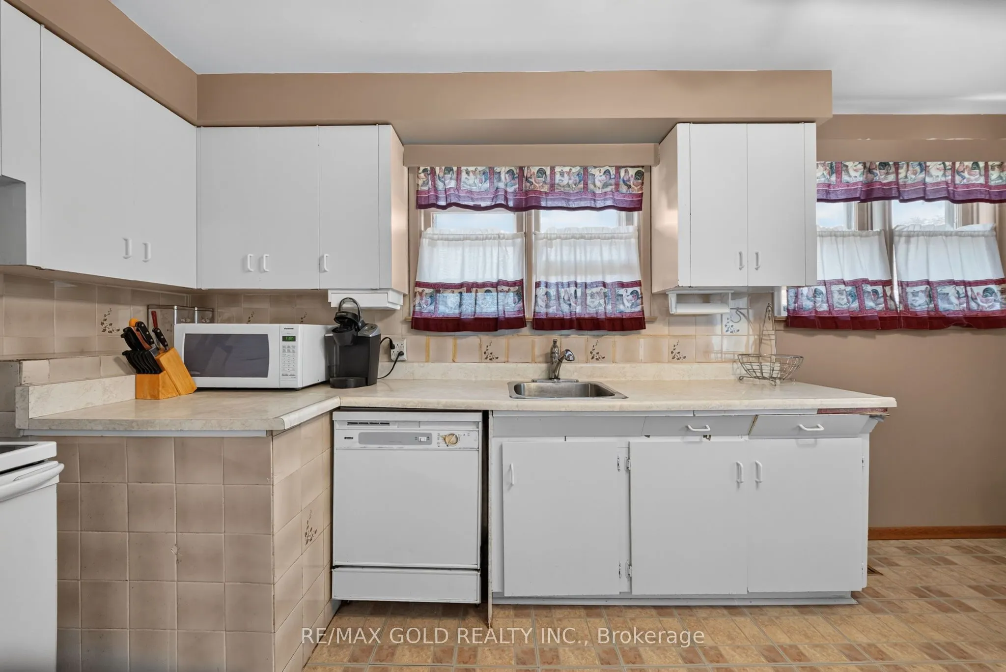 27 Alderbury Crescent