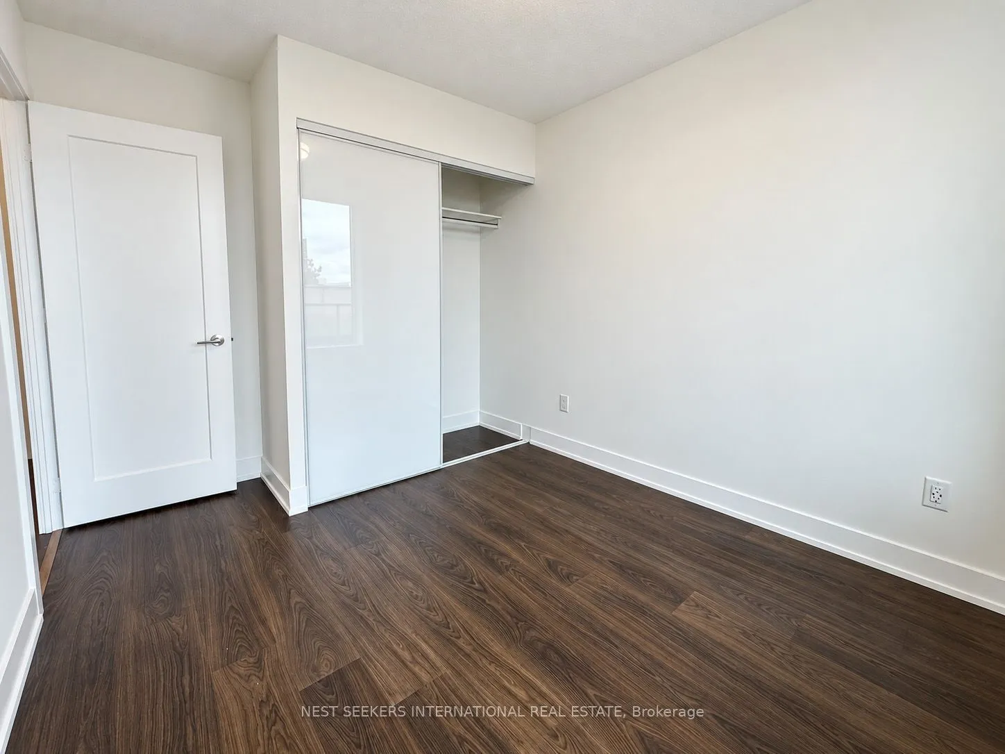 10 Eva Road #207