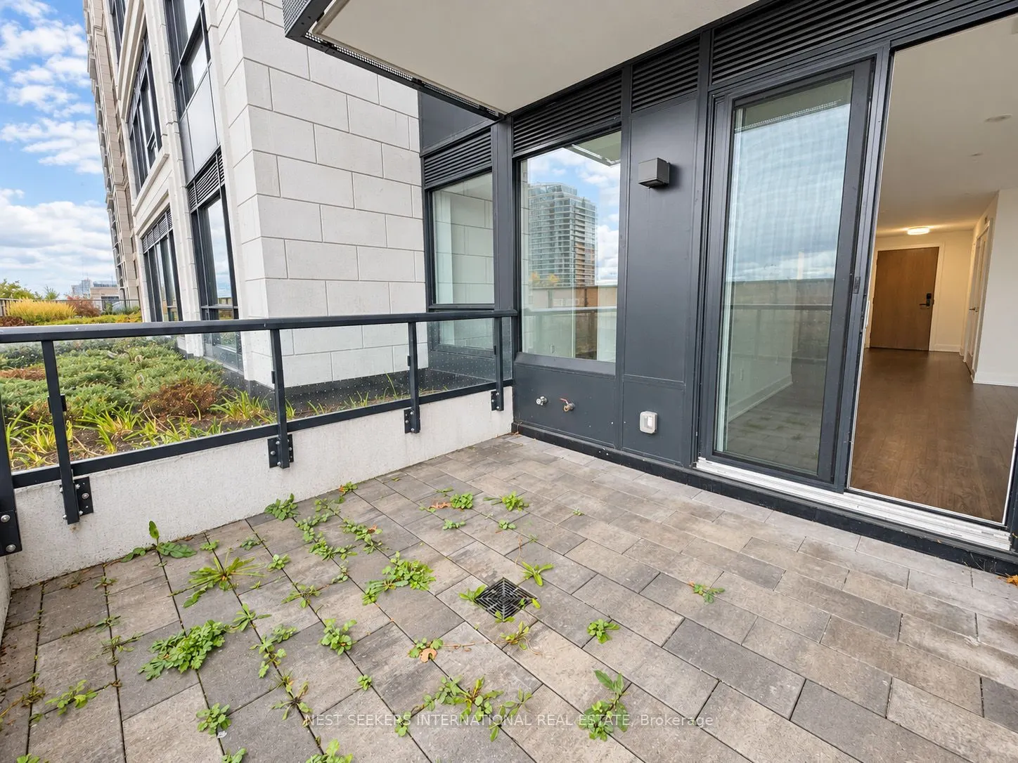 10 Eva Road #207