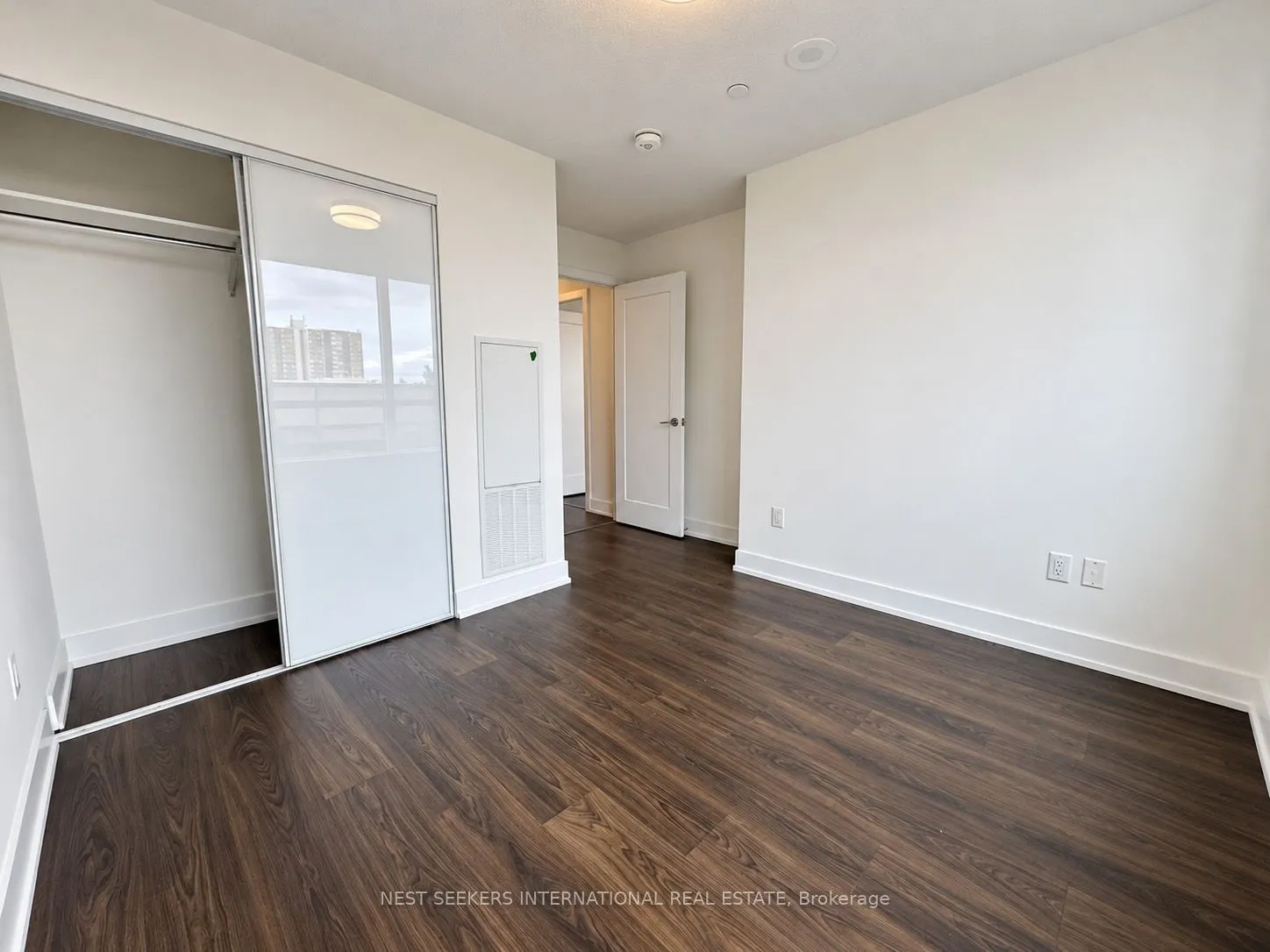 10 Eva Road #207