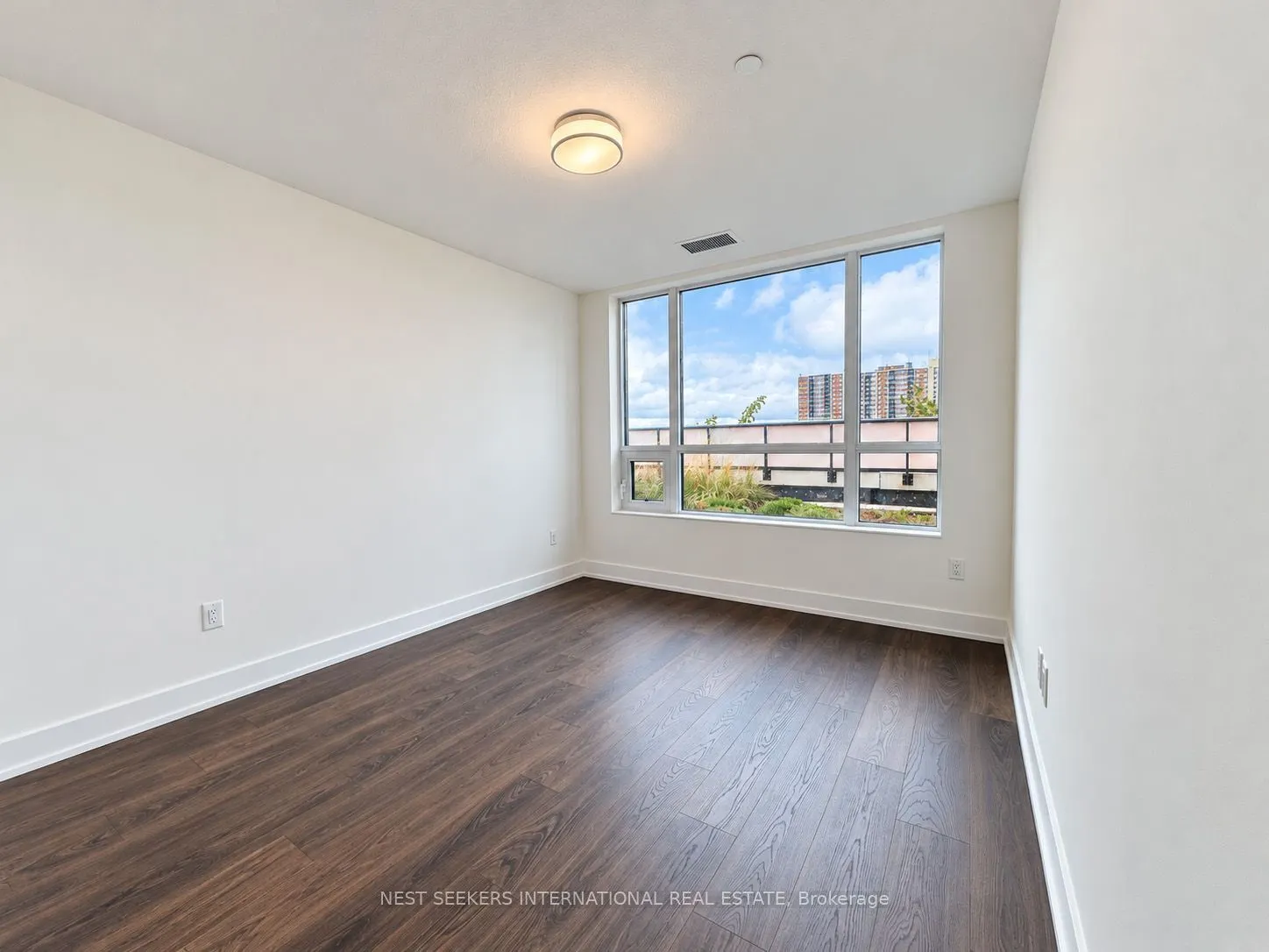 10 Eva Road #207