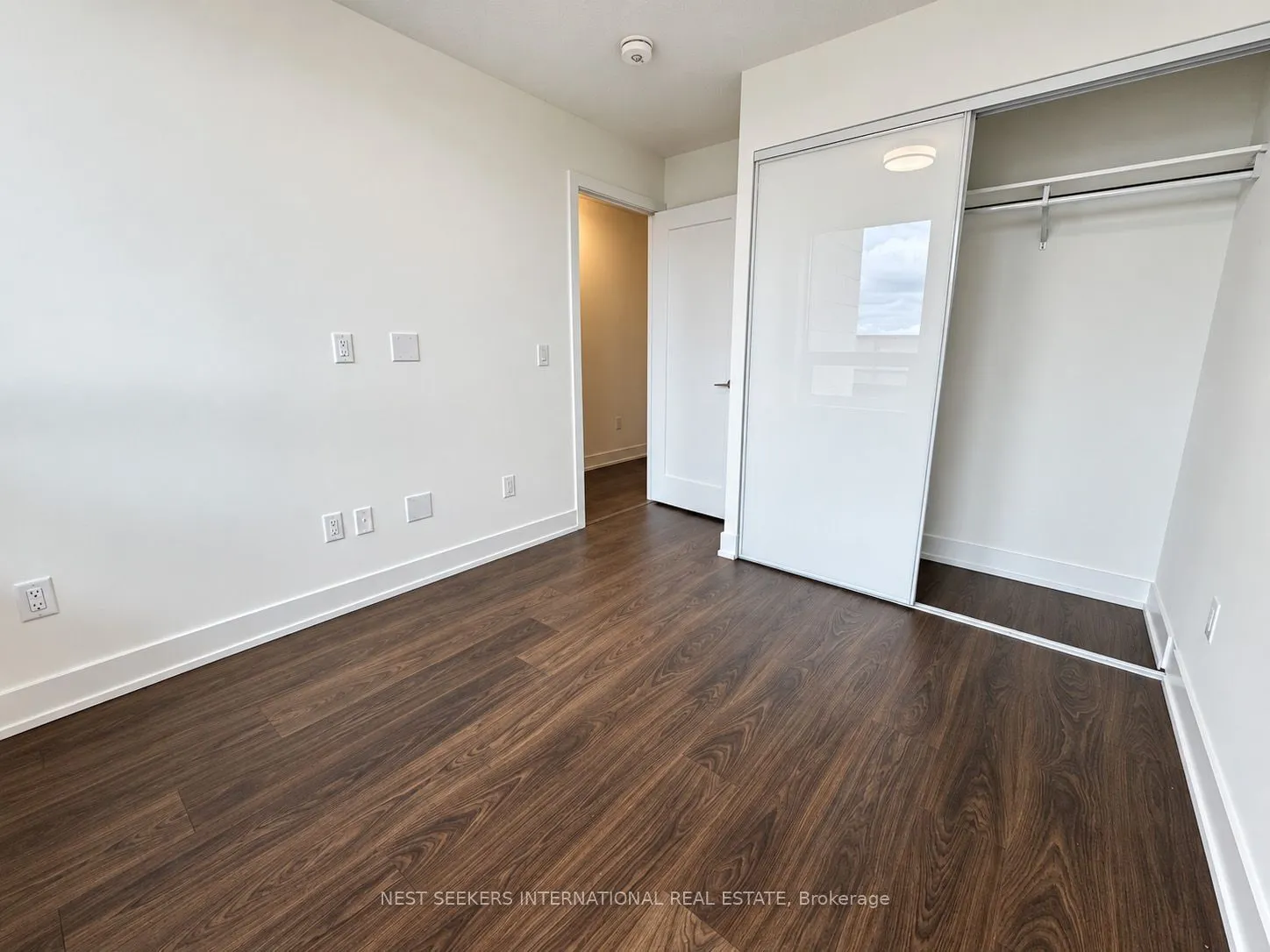 10 Eva Road #207
