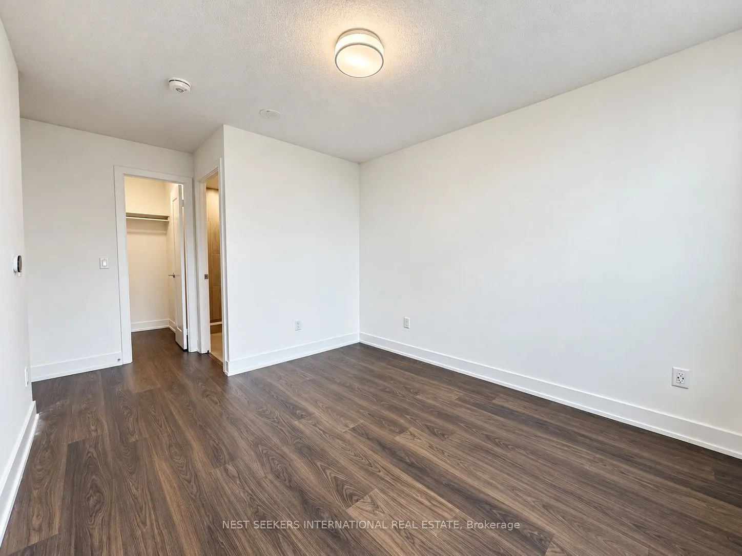 10 Eva Road #207
